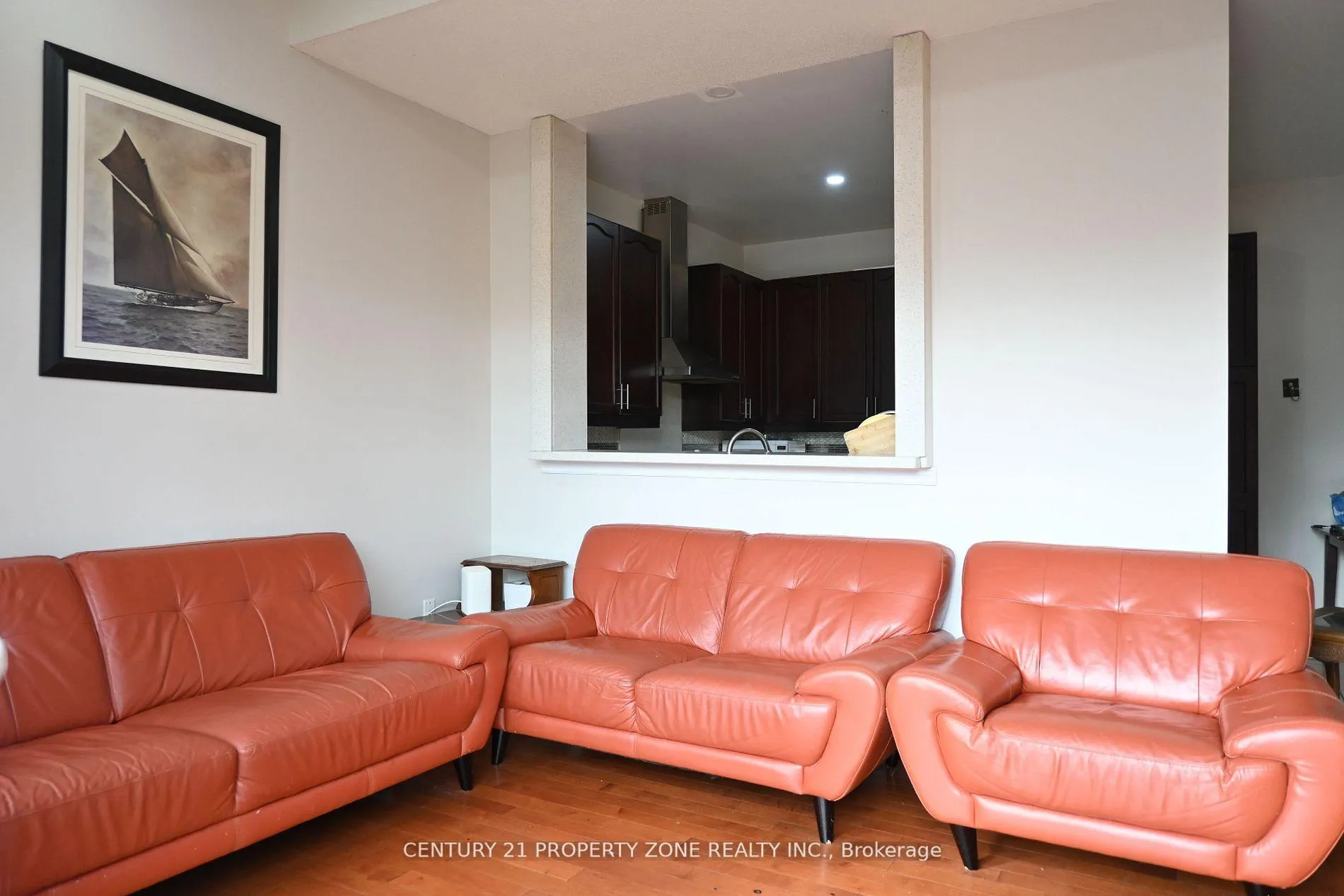 Photo 9 of 39 Harbourtown Crescent, Brampton, Madoc — HOMEH