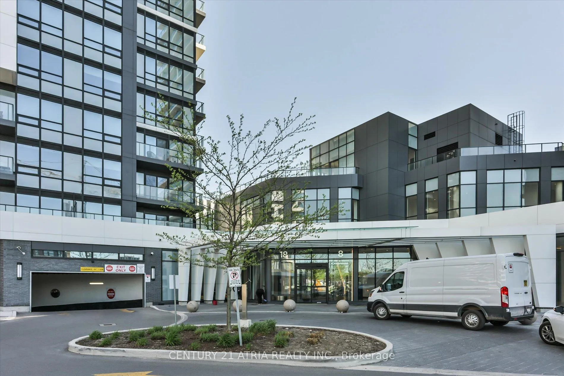 Photo 5 of Unit 1107, 18 Water Walk Drive, Markham, Unionville — HOMEH