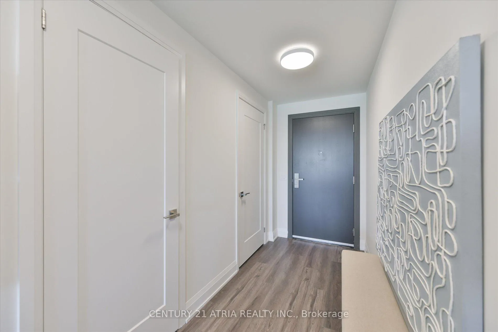 Photo 8 of Unit 1107, 18 Water Walk Drive, Markham, Unionville — HOMEH