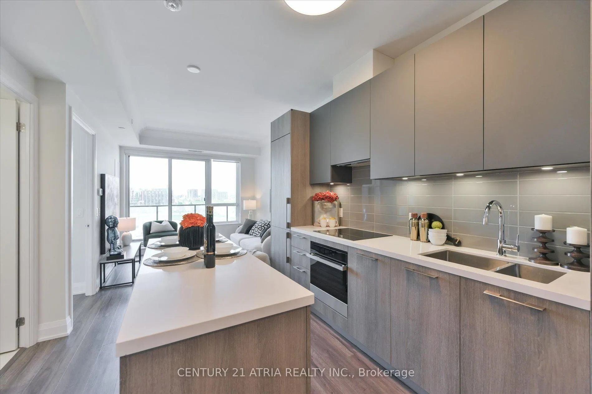 Photo 12 of Unit 1107, 18 Water Walk Drive, Markham, Unionville — HOMEH