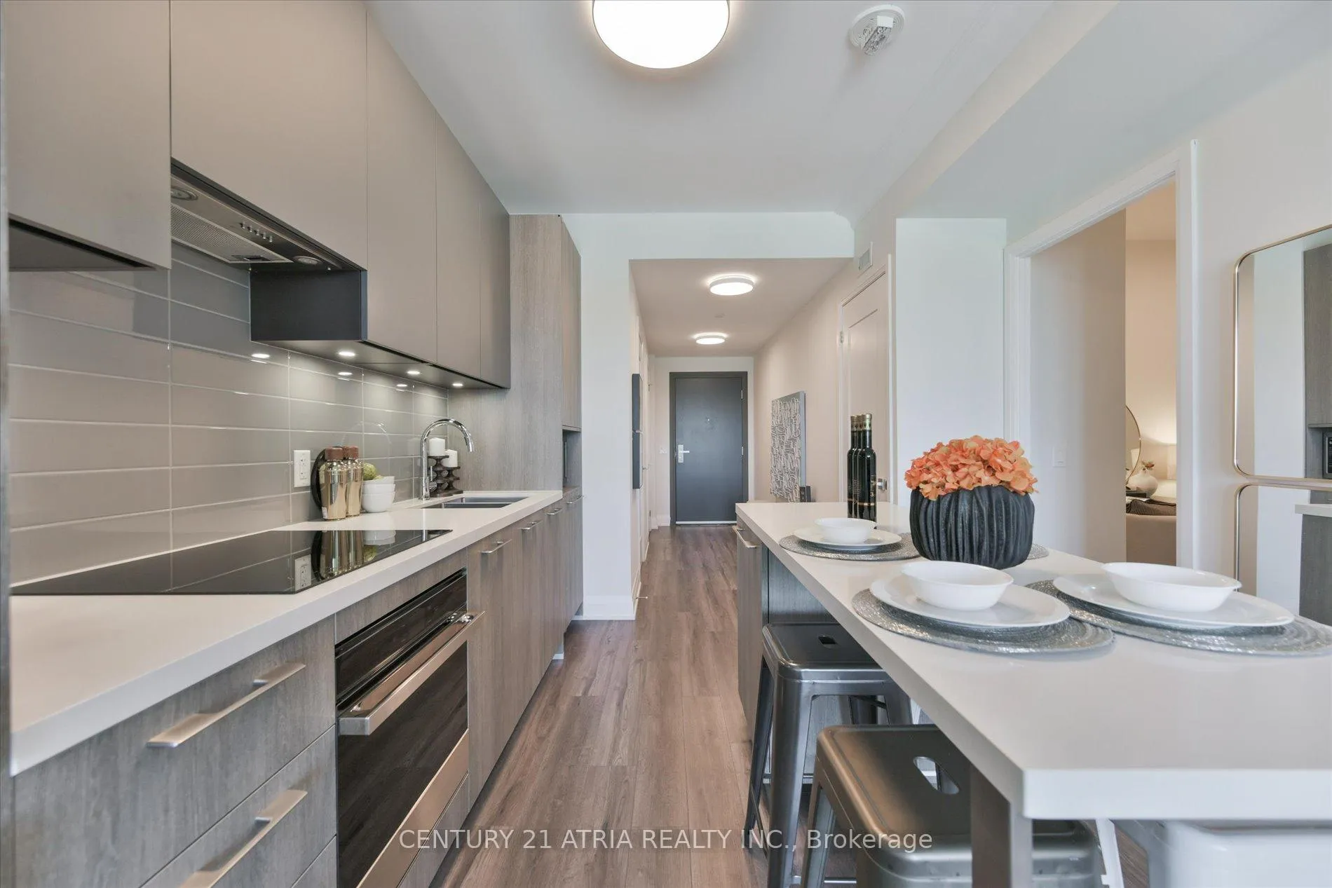 Photo 14 of Unit 1107, 18 Water Walk Drive, Markham, Unionville — HOMEH