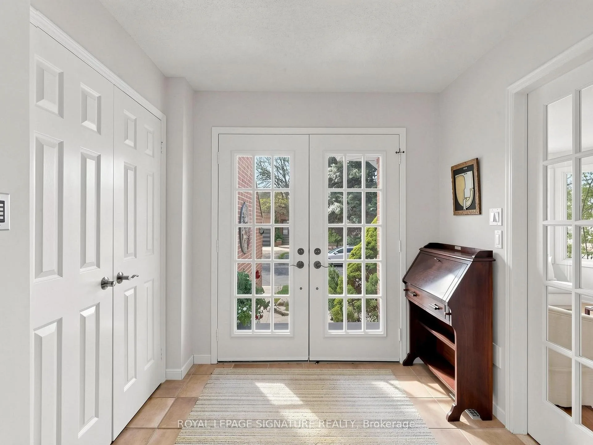 Photo 5 of 41 Prince Edward Boulevard, Markham, Thornlea — HOMEH