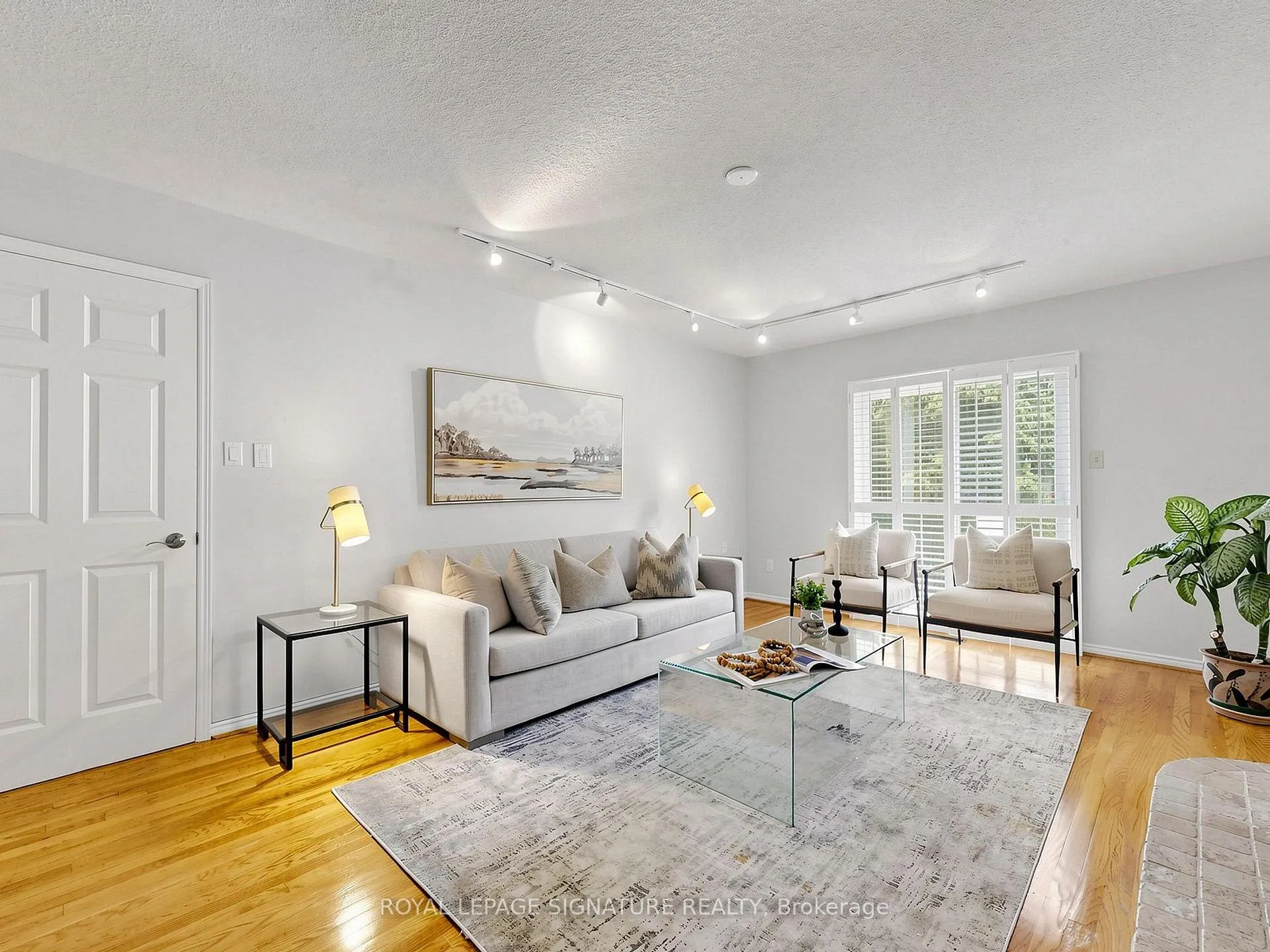 Photo 13 of 41 Prince Edward Boulevard, Markham, Thornlea — HOMEH