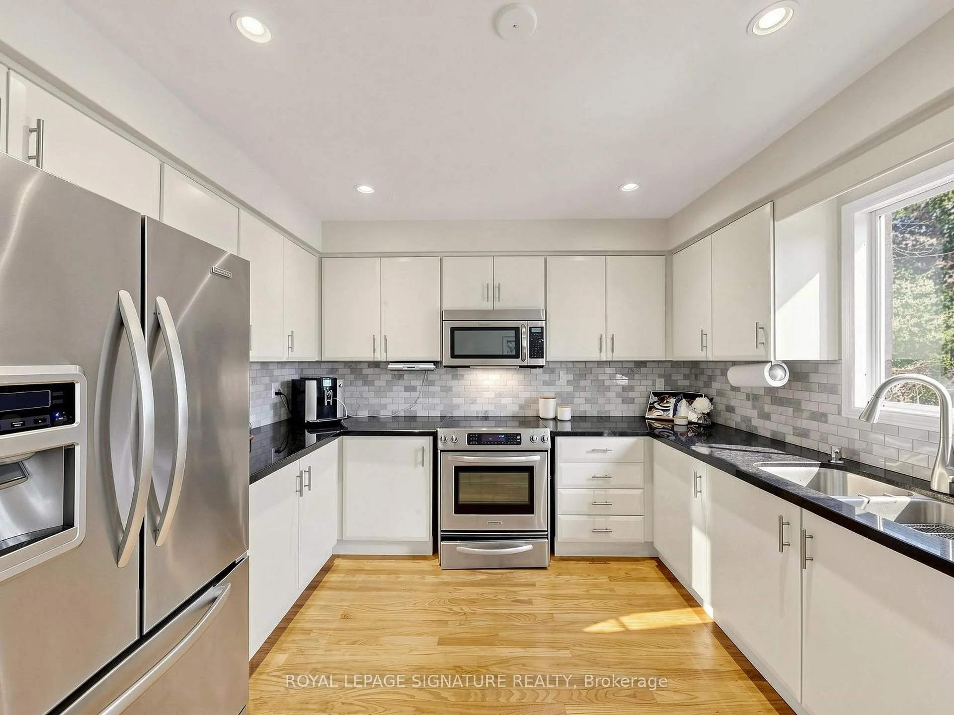 Photo 16 of 41 Prince Edward Boulevard, Markham, Thornlea — HOMEH