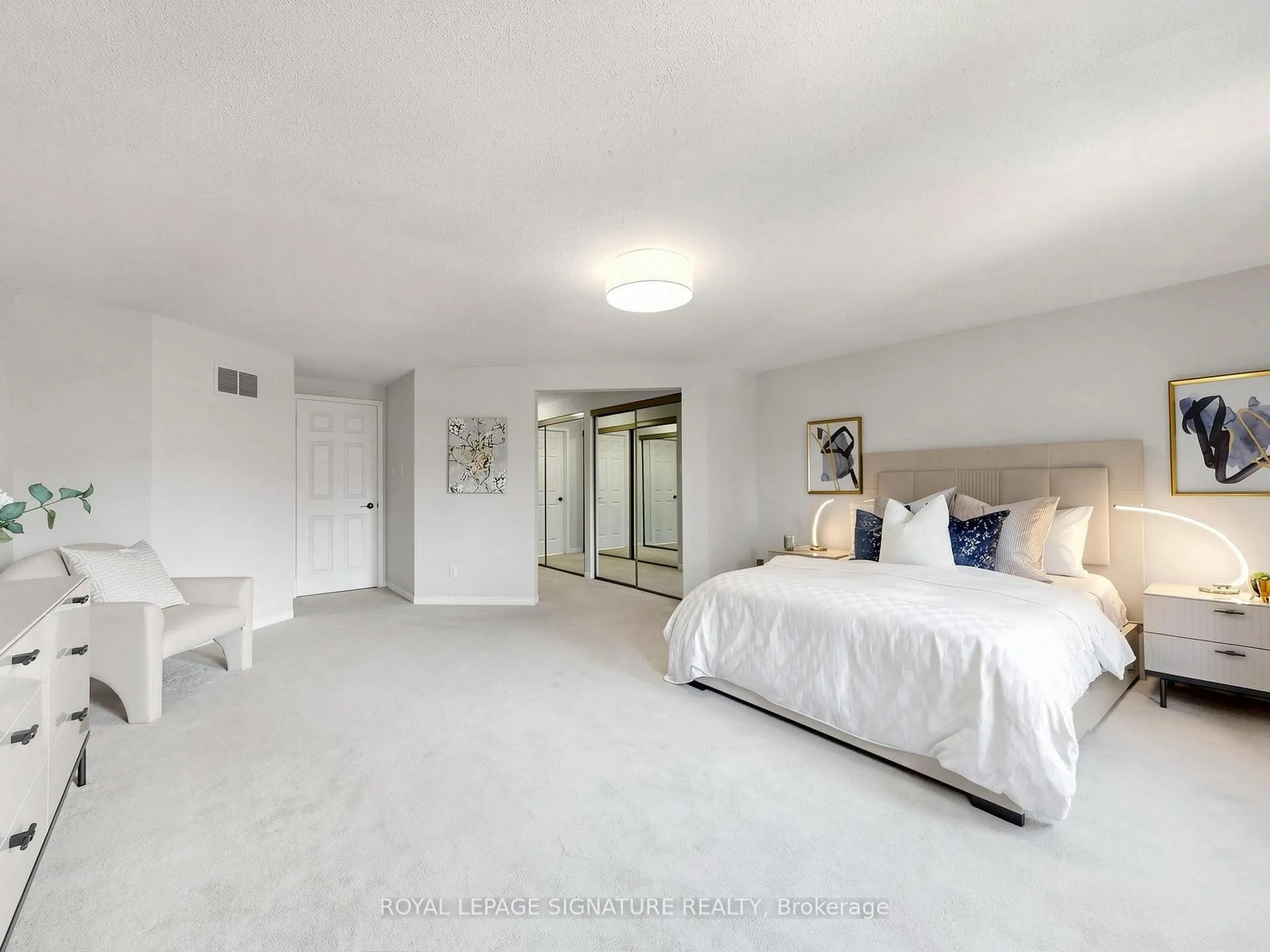 Photo 29 of 41 Prince Edward Boulevard, Markham, Thornlea — HOMEH
