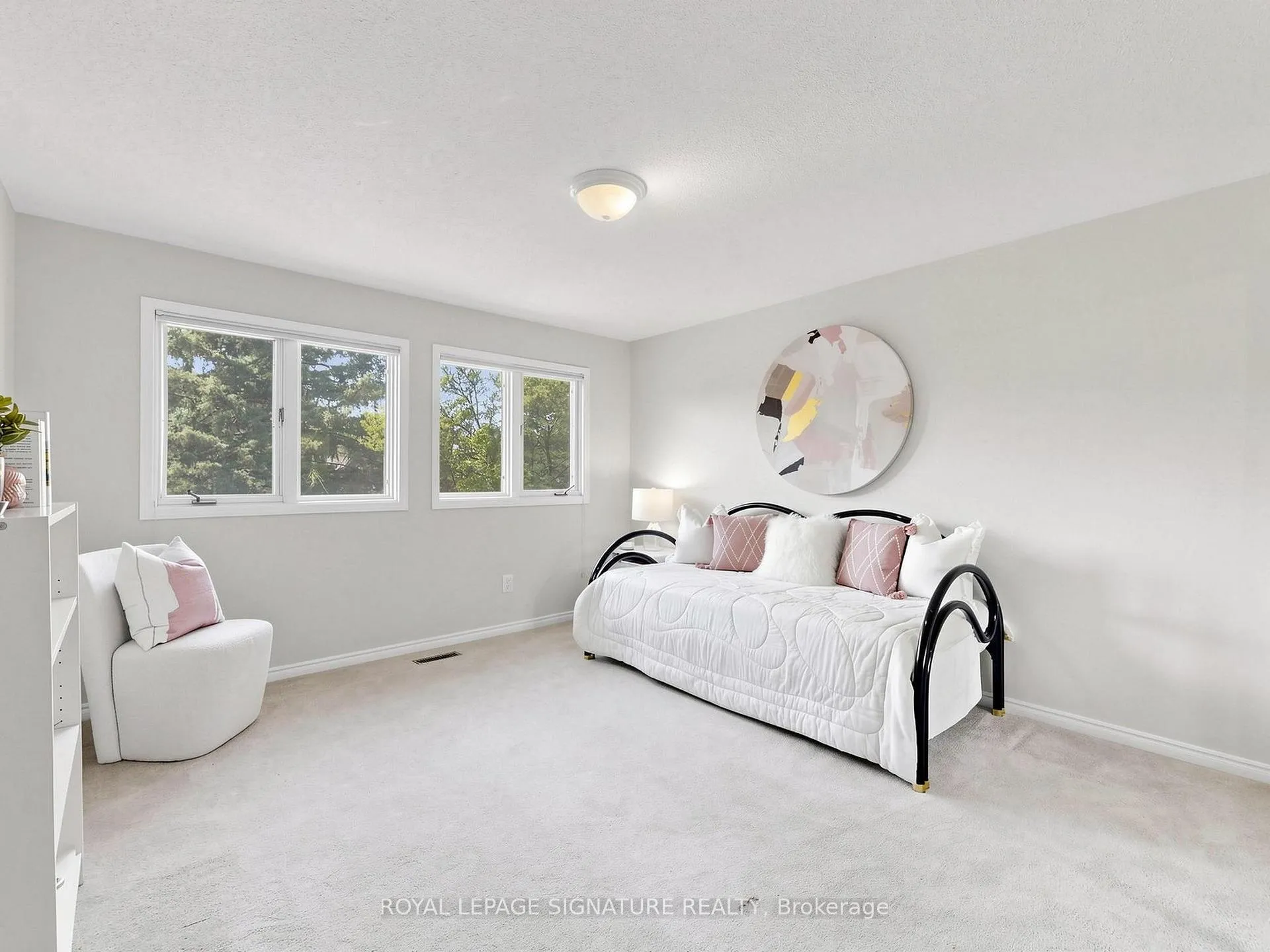 Photo 33 of 41 Prince Edward Boulevard, Markham, Thornlea — HOMEH