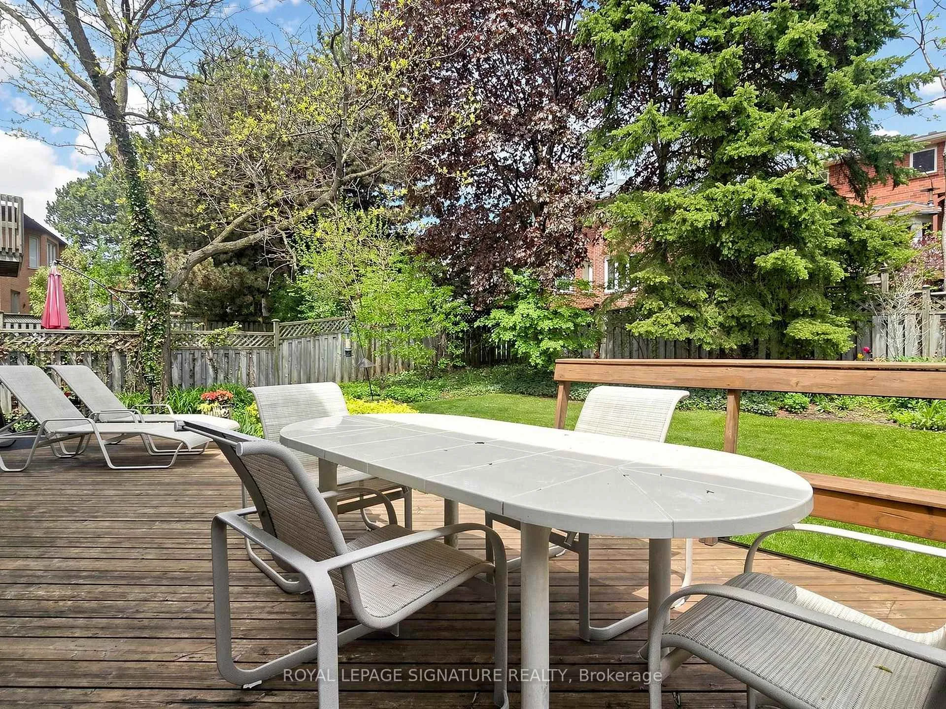 Photo 43 of 41 Prince Edward Boulevard, Markham, Thornlea — HOMEH