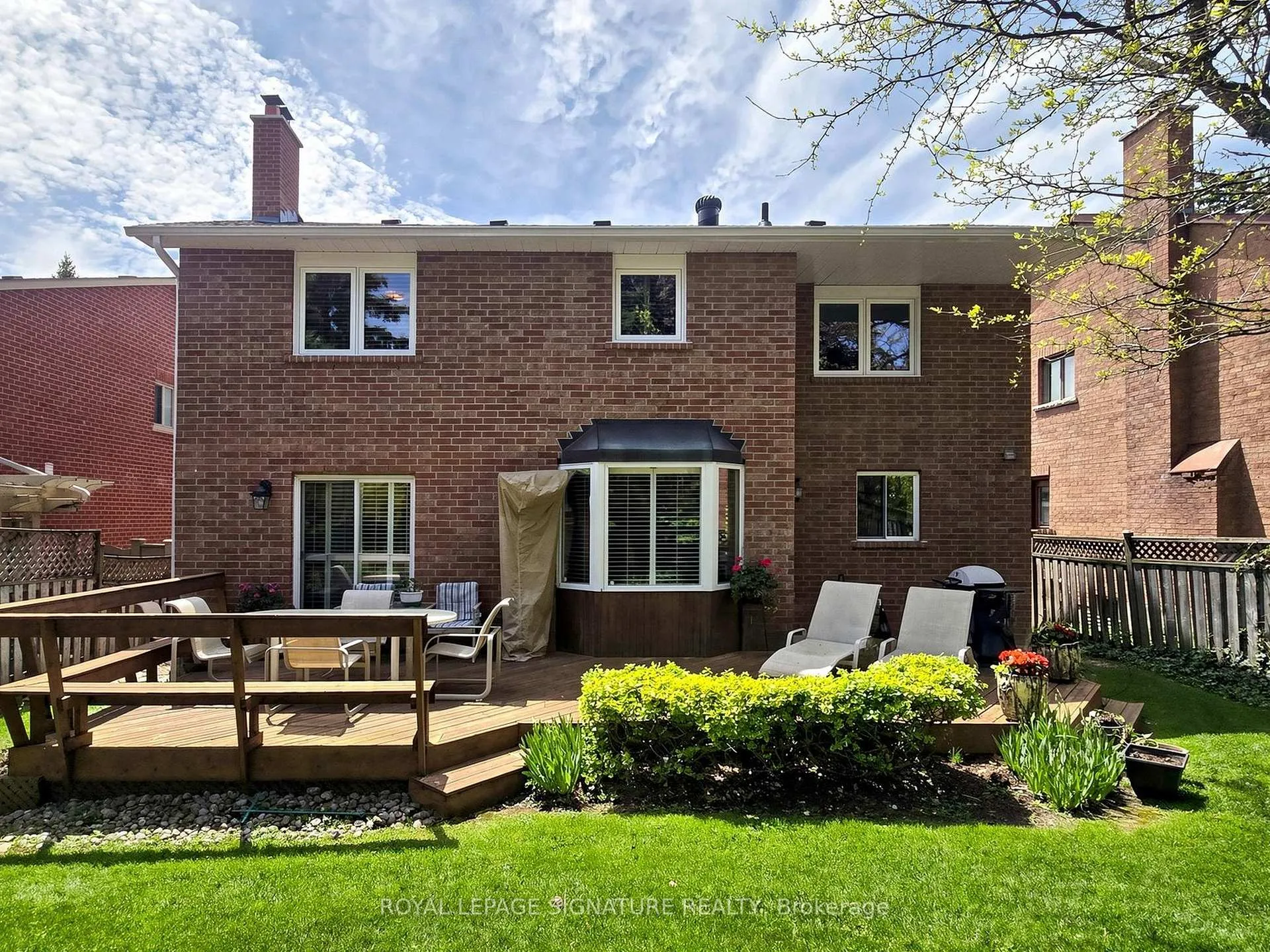 Photo 46 of 41 Prince Edward Boulevard, Markham, Thornlea — HOMEH