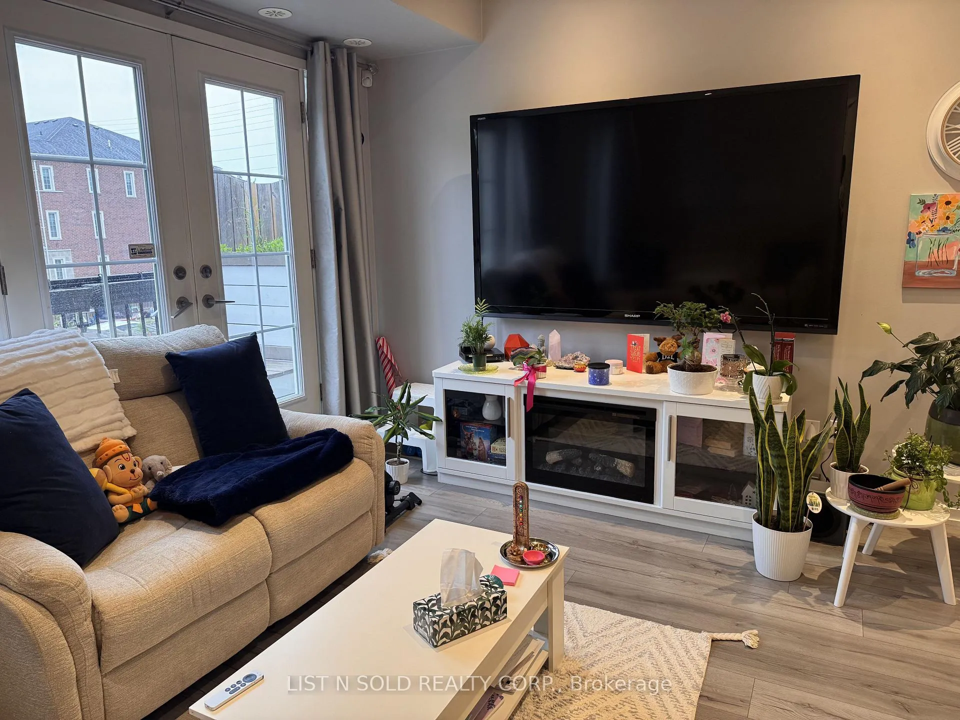 Photo 7 of Unit A15, 26 Bruce Street, Vaughan, East Woodbridge — HOMEH