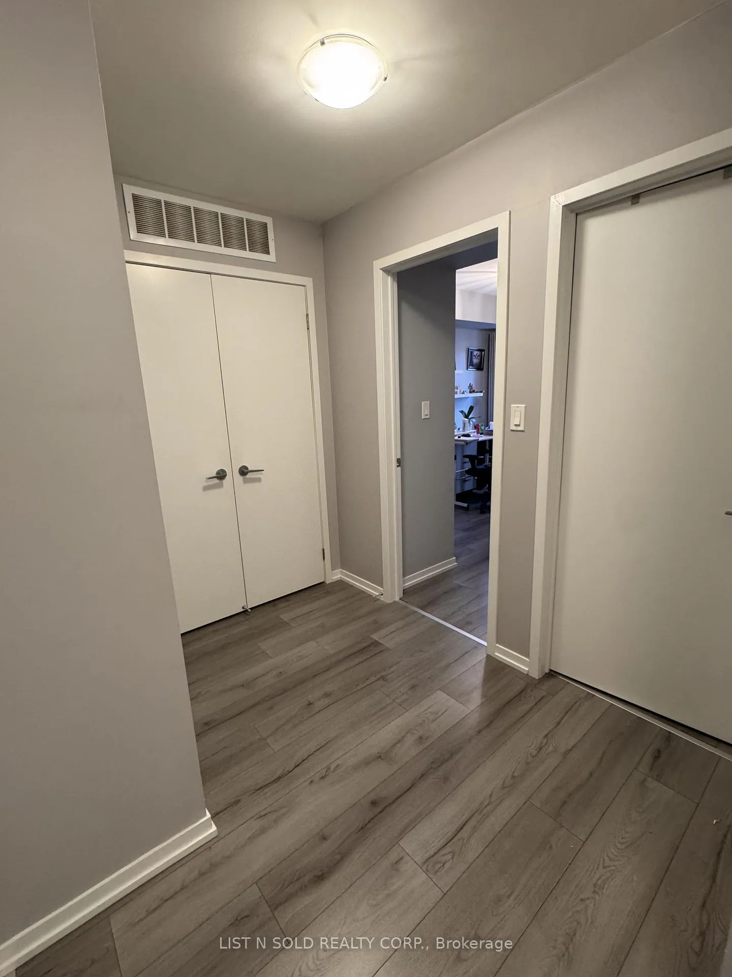 Photo 16 of Unit A15, 26 Bruce Street, Vaughan, East Woodbridge — HOMEH