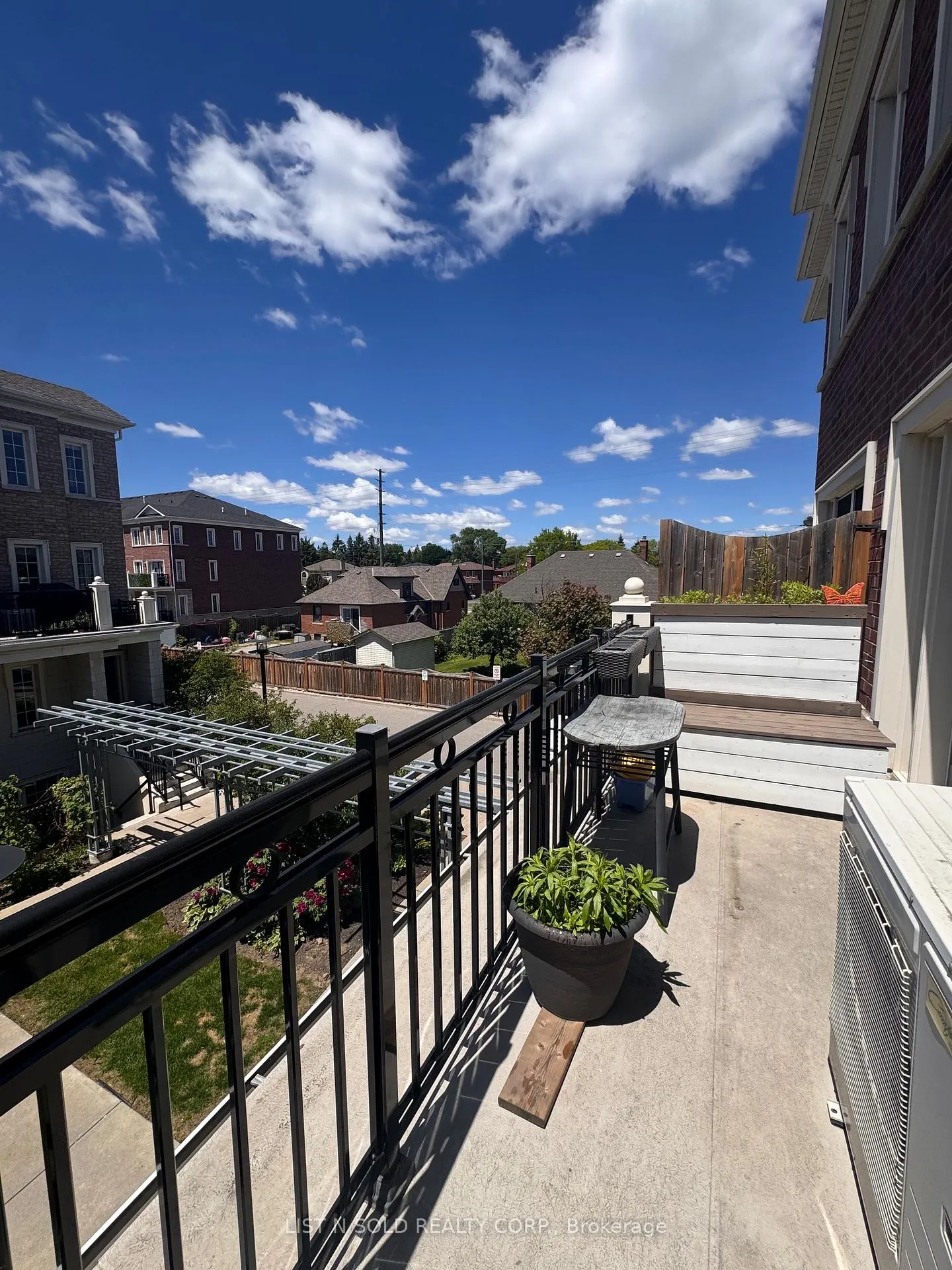 Photo 21 of Unit A15, 26 Bruce Street, Vaughan, East Woodbridge — HOMEH