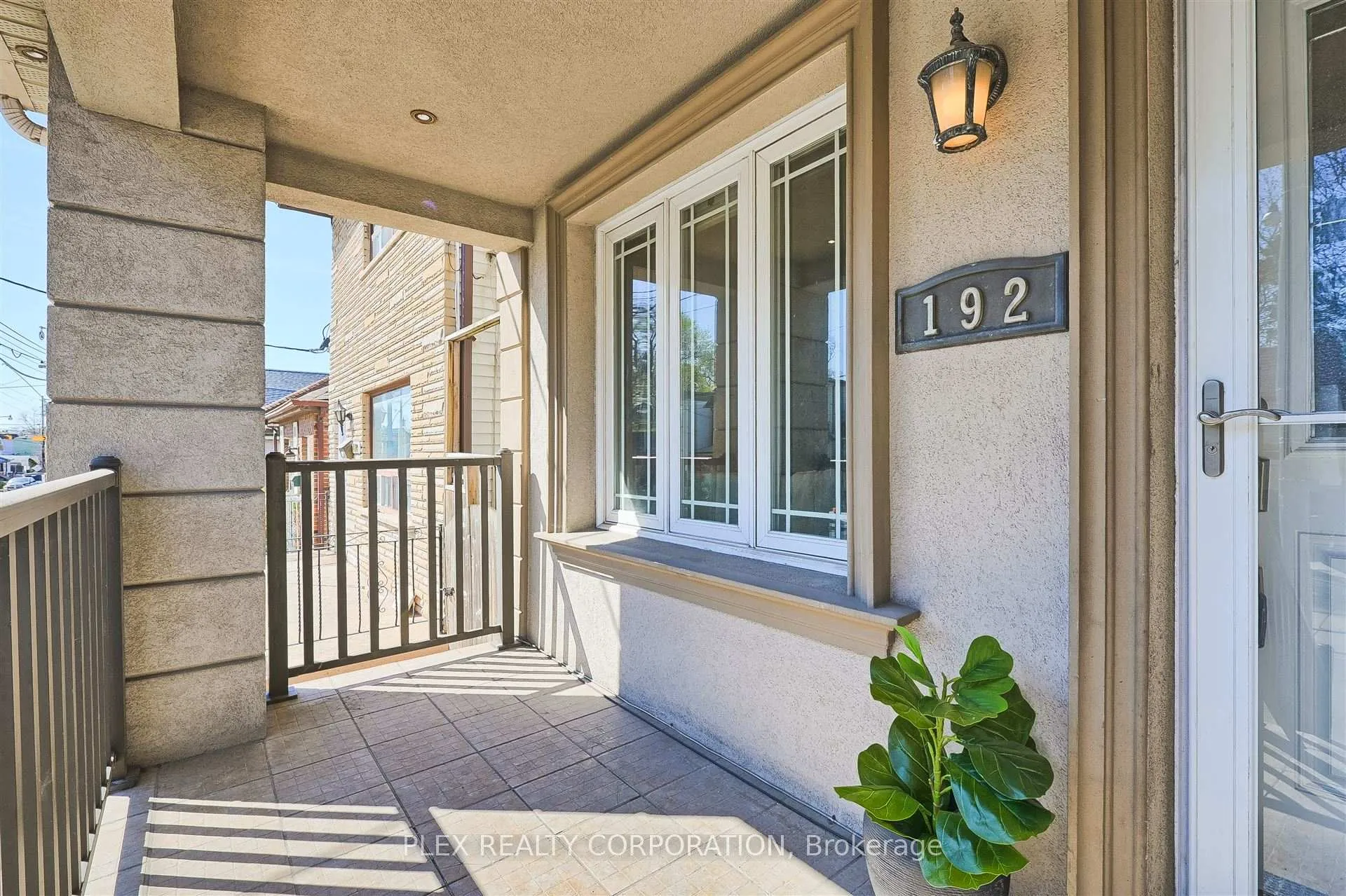 Photo 2 of 192 Coxwell Avenue, Toronto, Greenwood-Coxwell — HOMEH