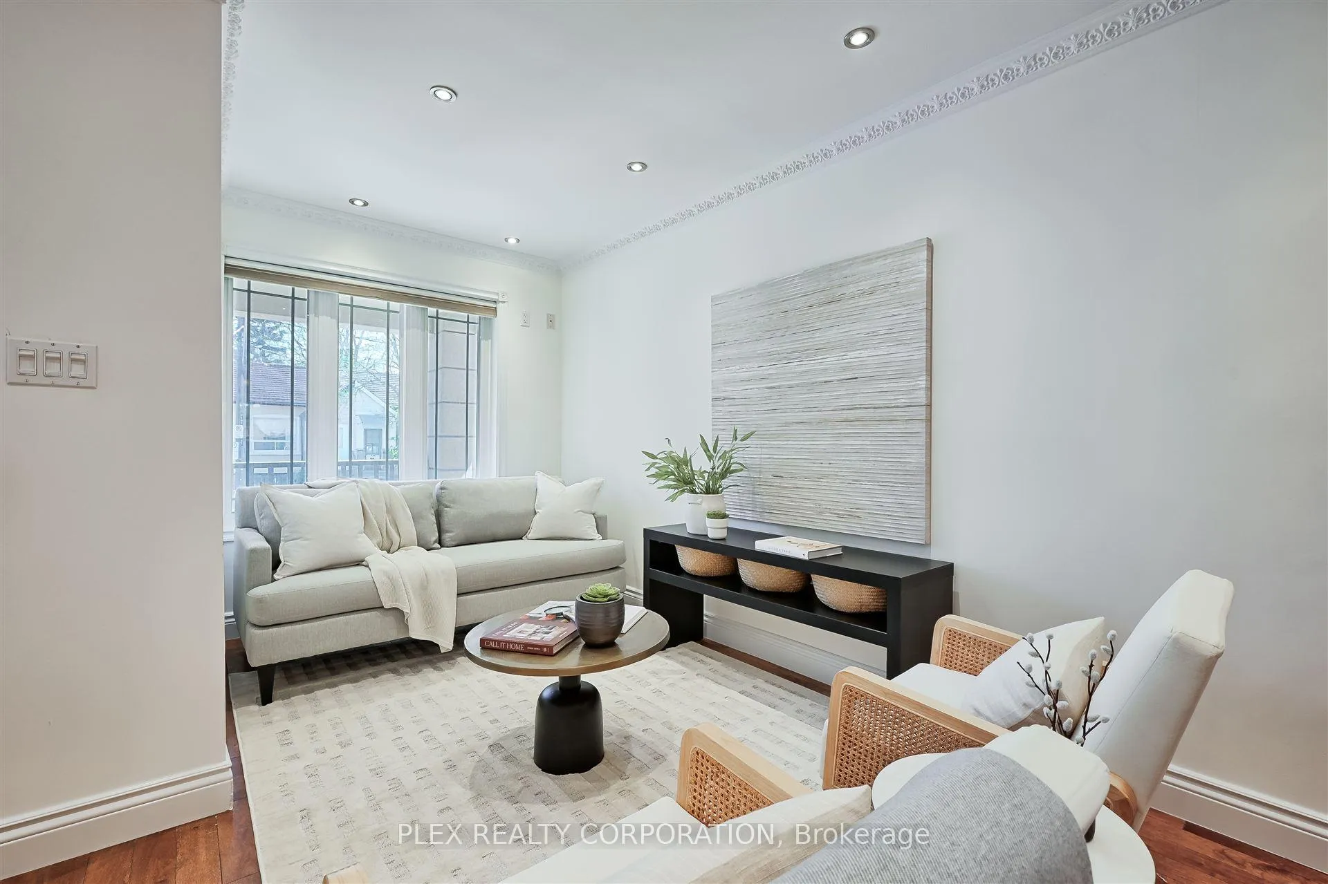 Photo 4 of 192 Coxwell Avenue, Toronto, Greenwood-Coxwell — HOMEH