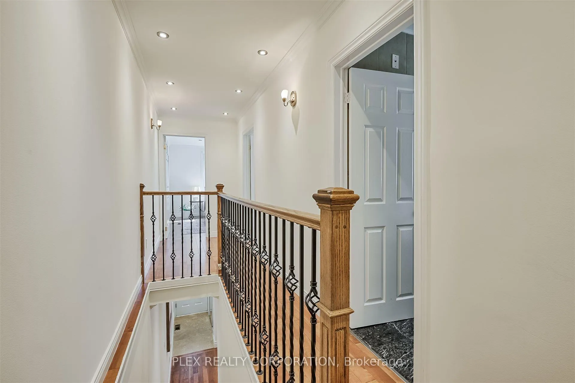 Photo 16 of 192 Coxwell Avenue, Toronto, Greenwood-Coxwell — HOMEH