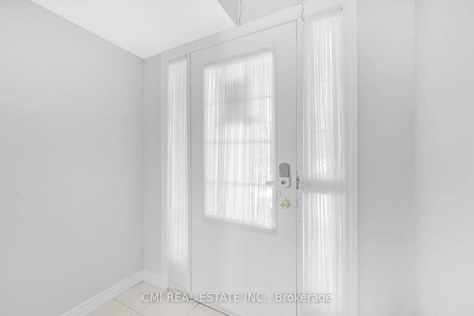Photo 4 of 21 Kayak Heights, Brampton, Heart Lake East — HOMEH