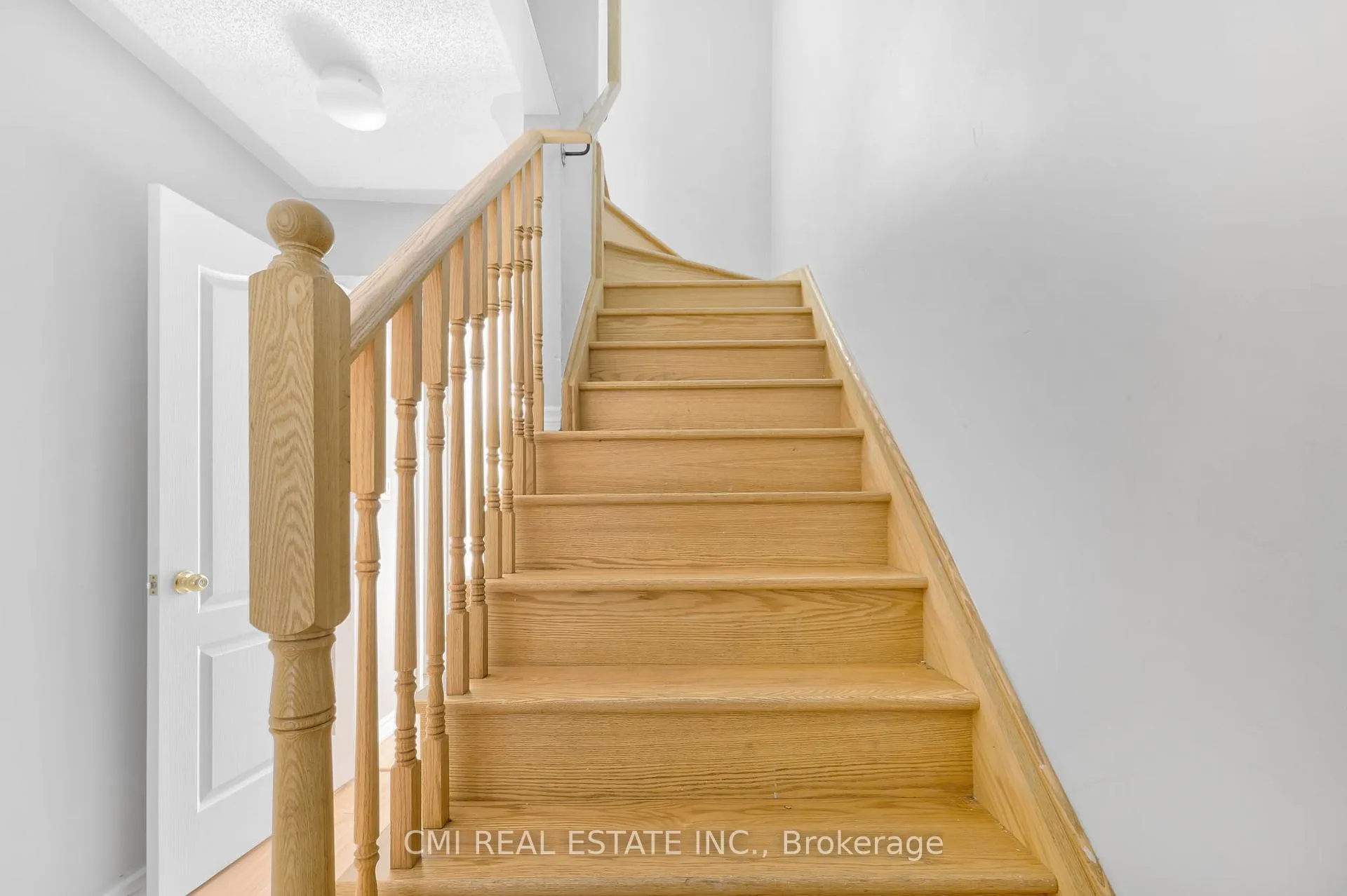 Photo 11 of 21 Kayak Heights, Brampton, Heart Lake East — HOMEH