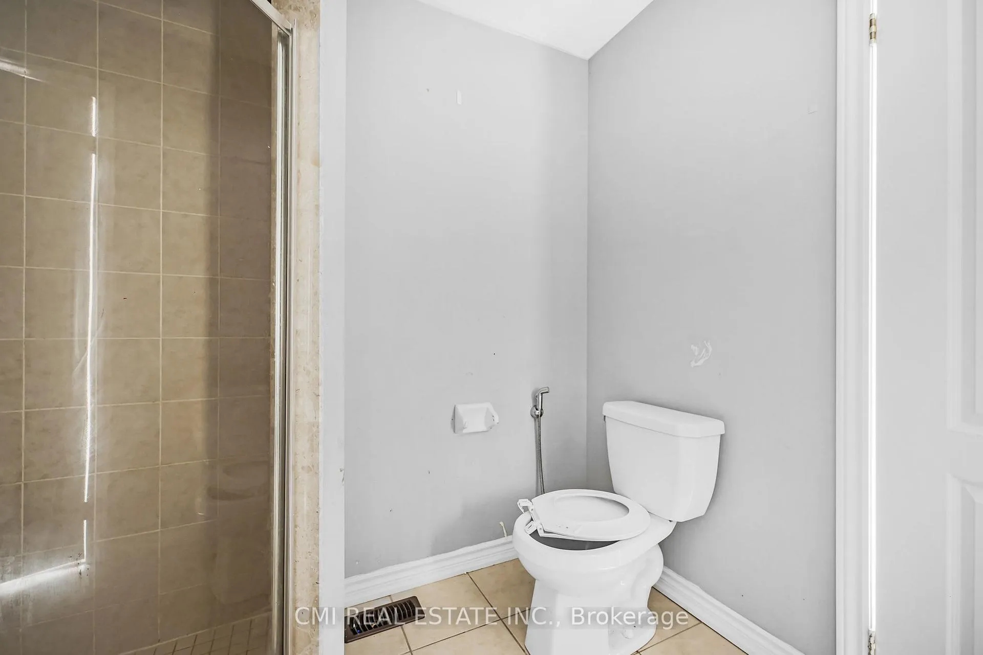 Photo 33 of 21 Kayak Heights, Brampton, Heart Lake East — HOMEH