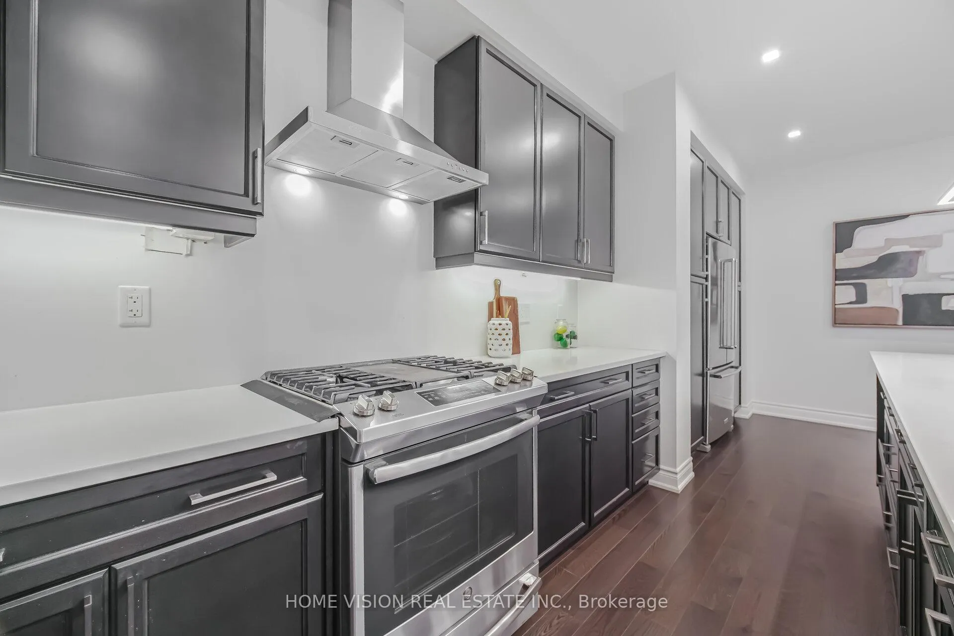 Photo 8 of 20 Hubbell Road, Brampton, Bram West — HOMEH