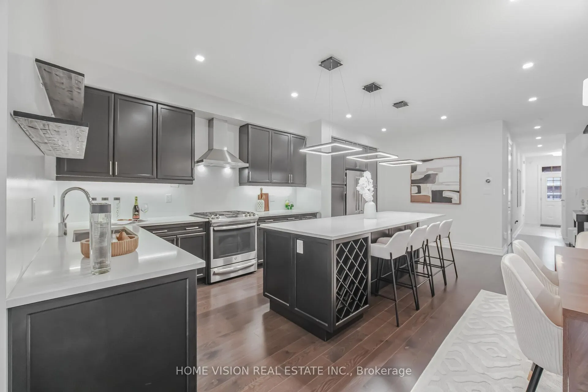 Photo 10 of 20 Hubbell Road, Brampton, Bram West — HOMEH