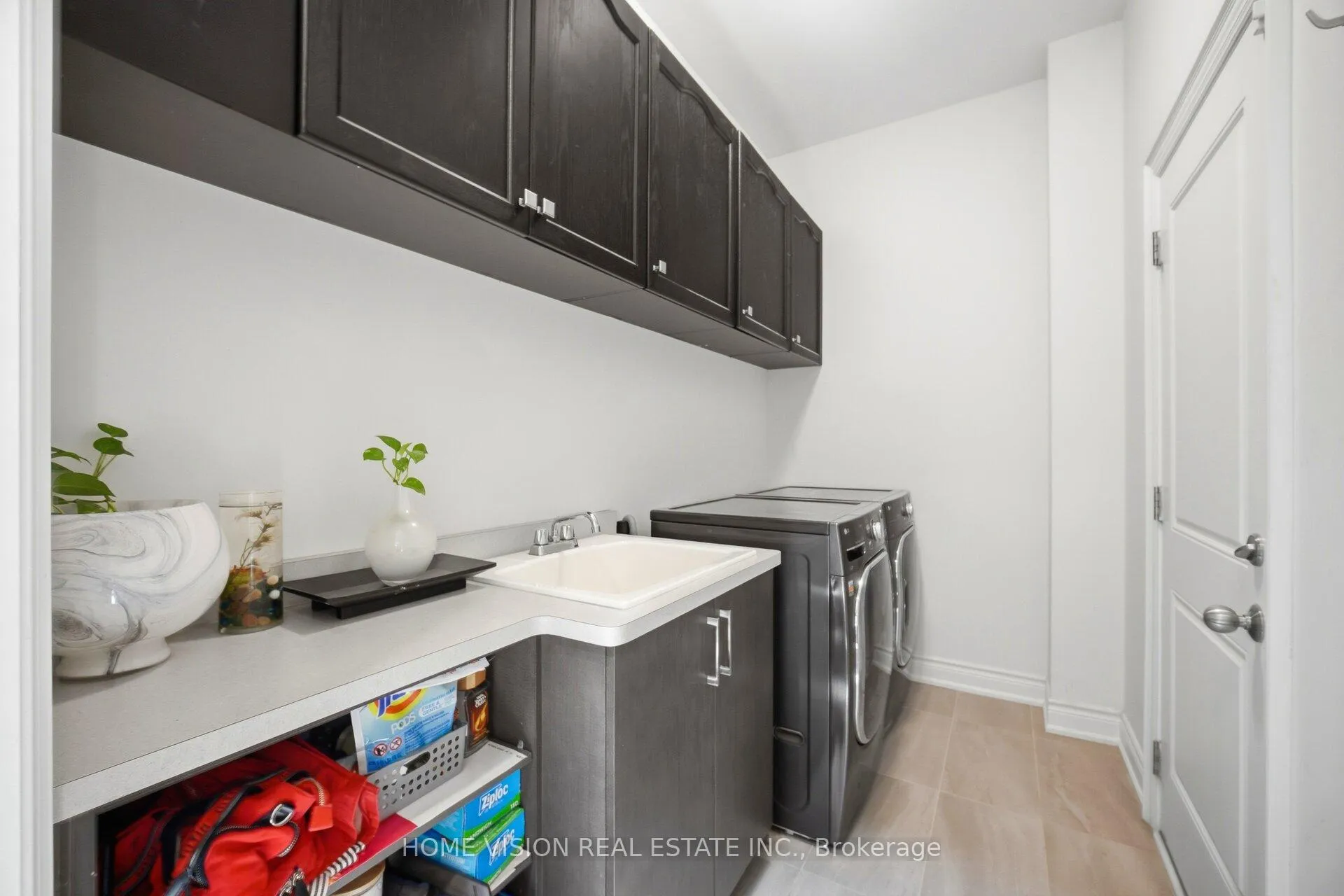 Photo 21 of 20 Hubbell Road, Brampton, Bram West — HOMEH