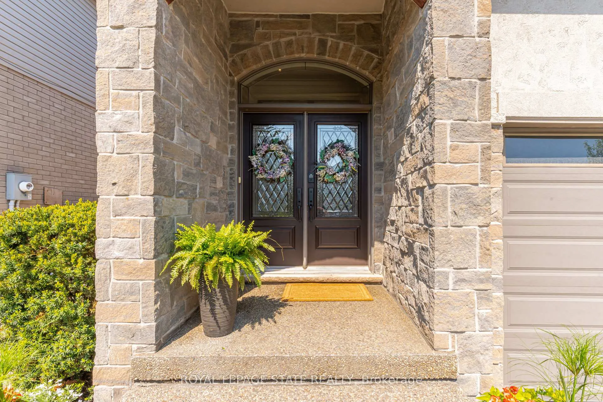 Photo 4 of 12 Nicosia Road, Hamilton, Mount Hope — HOMEH