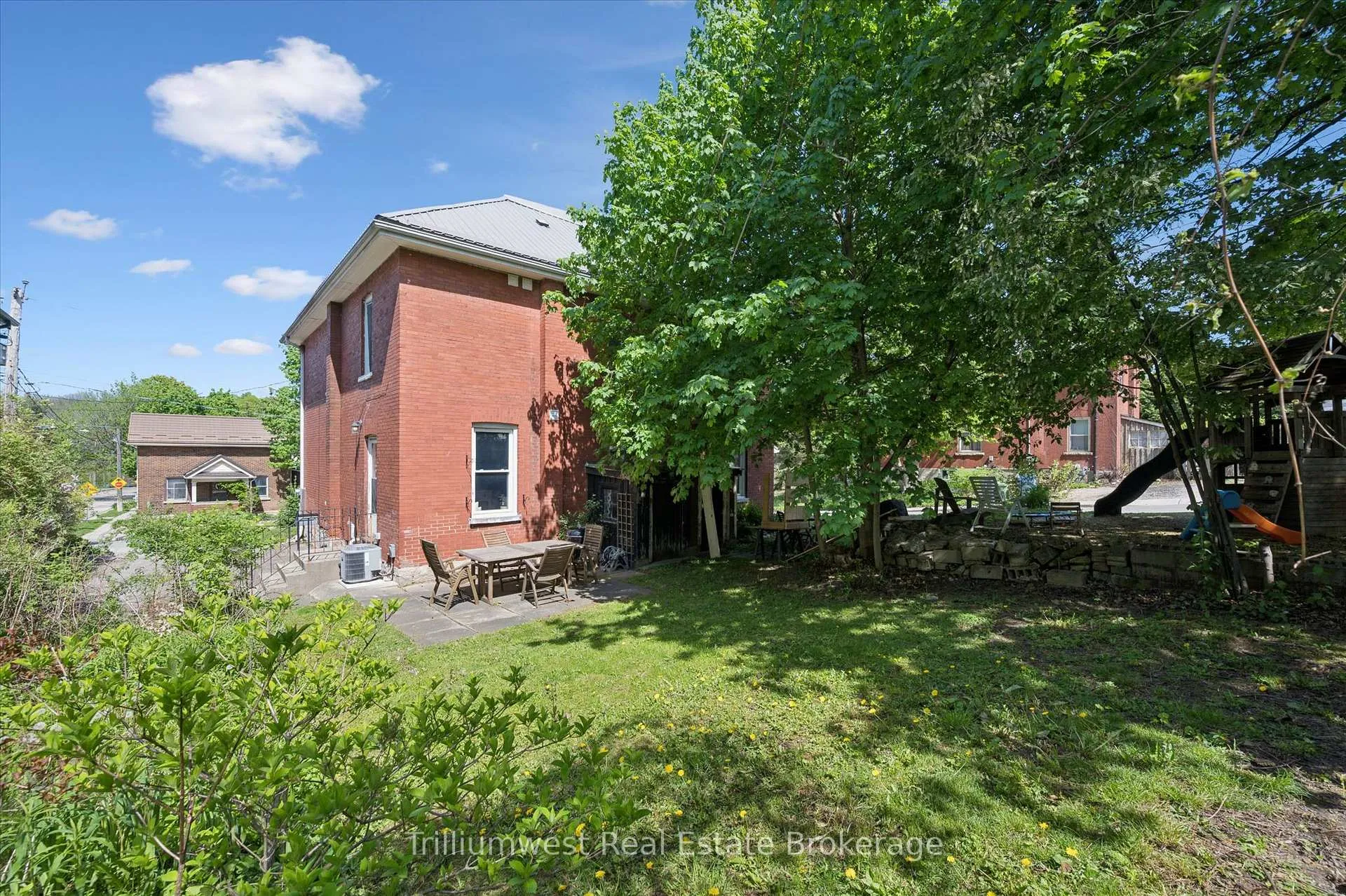 Photo 33 of 88 Dufferin Street, Guelph, Exhibition Park — HOMEH