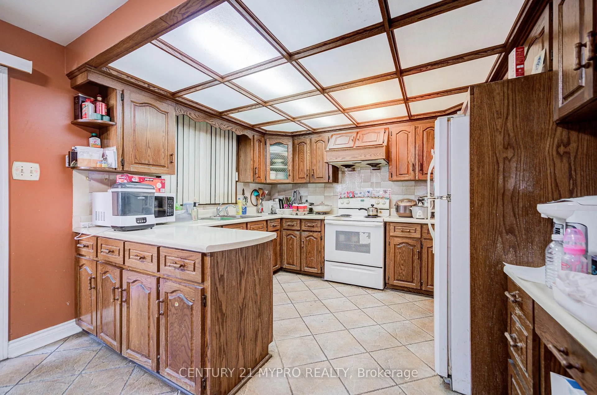 Photo 7 of 211 Bellwoods Avenue, Toronto, Trinity-Bellwoods — HOMEH