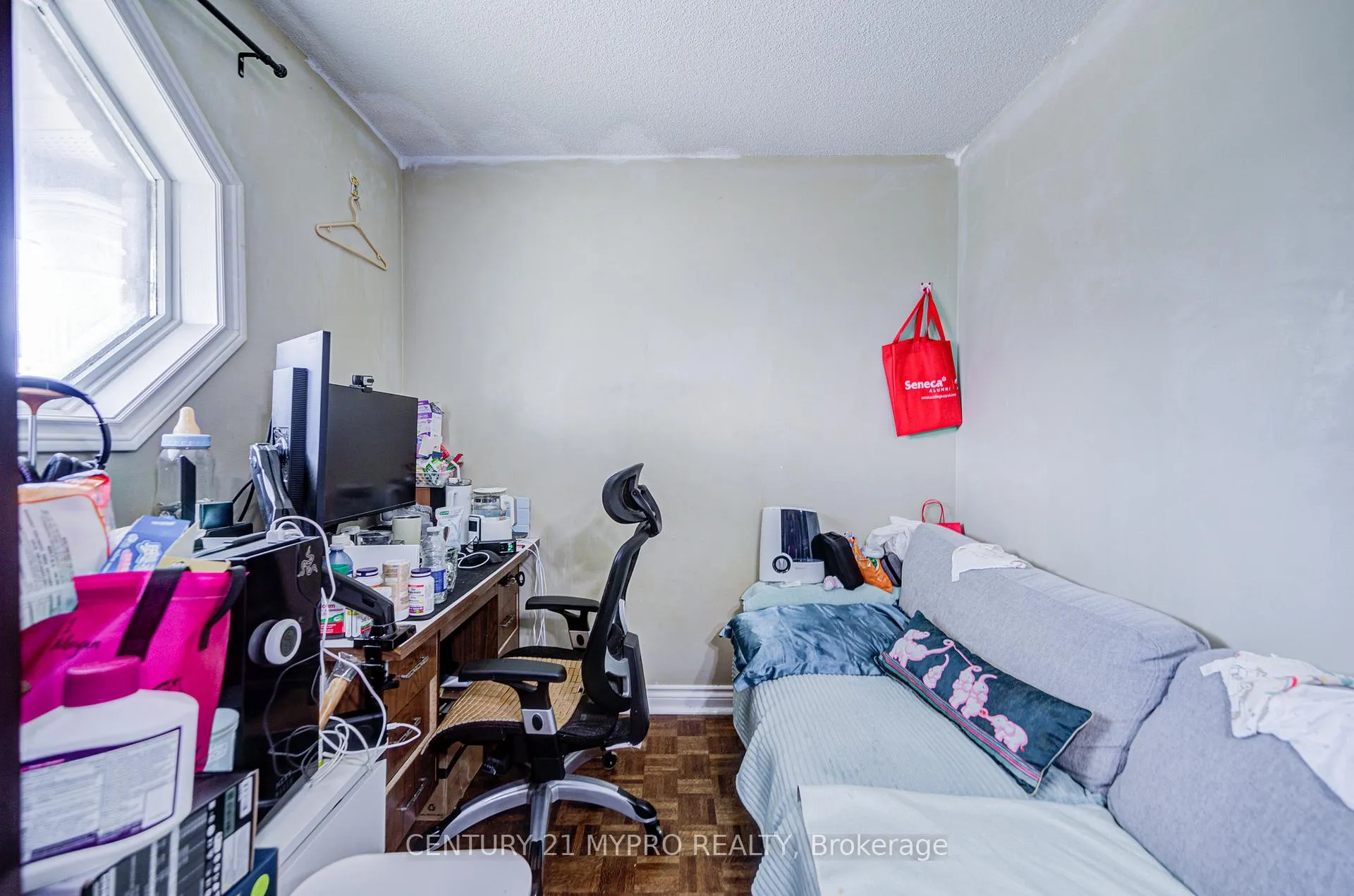 Photo 23 of 211 Bellwoods Avenue, Toronto, Trinity-Bellwoods — HOMEH