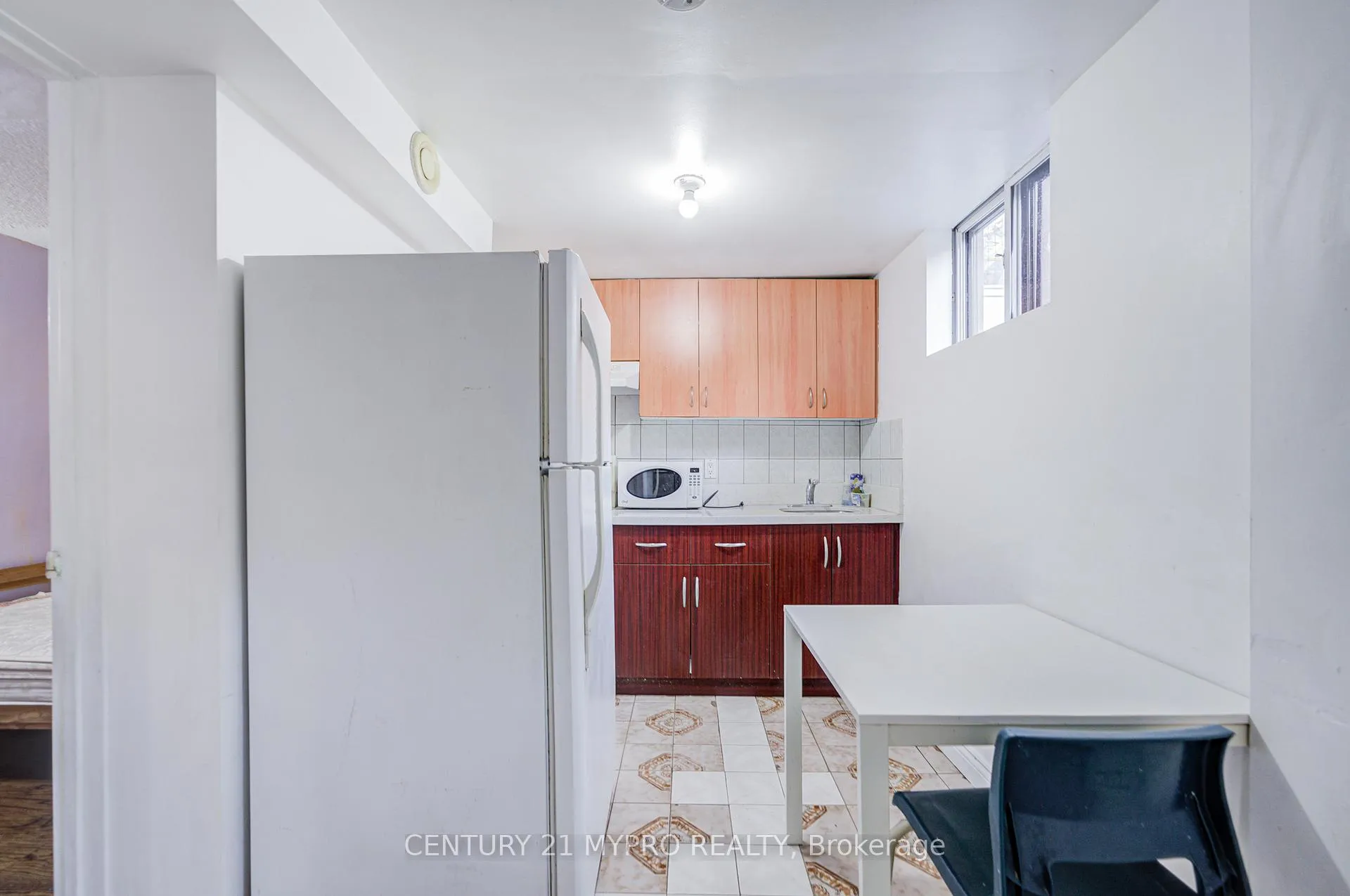 Photo 36 of 211 Bellwoods Avenue, Toronto, Trinity-Bellwoods — HOMEH