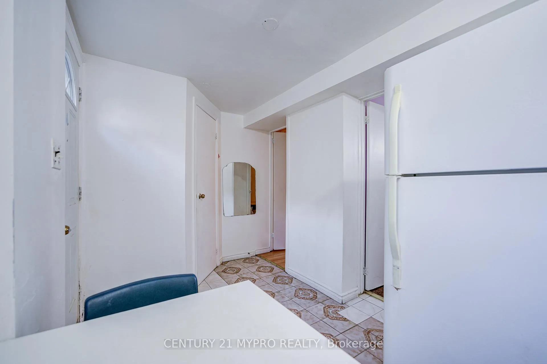 Photo 37 of 211 Bellwoods Avenue, Toronto, Trinity-Bellwoods — HOMEH