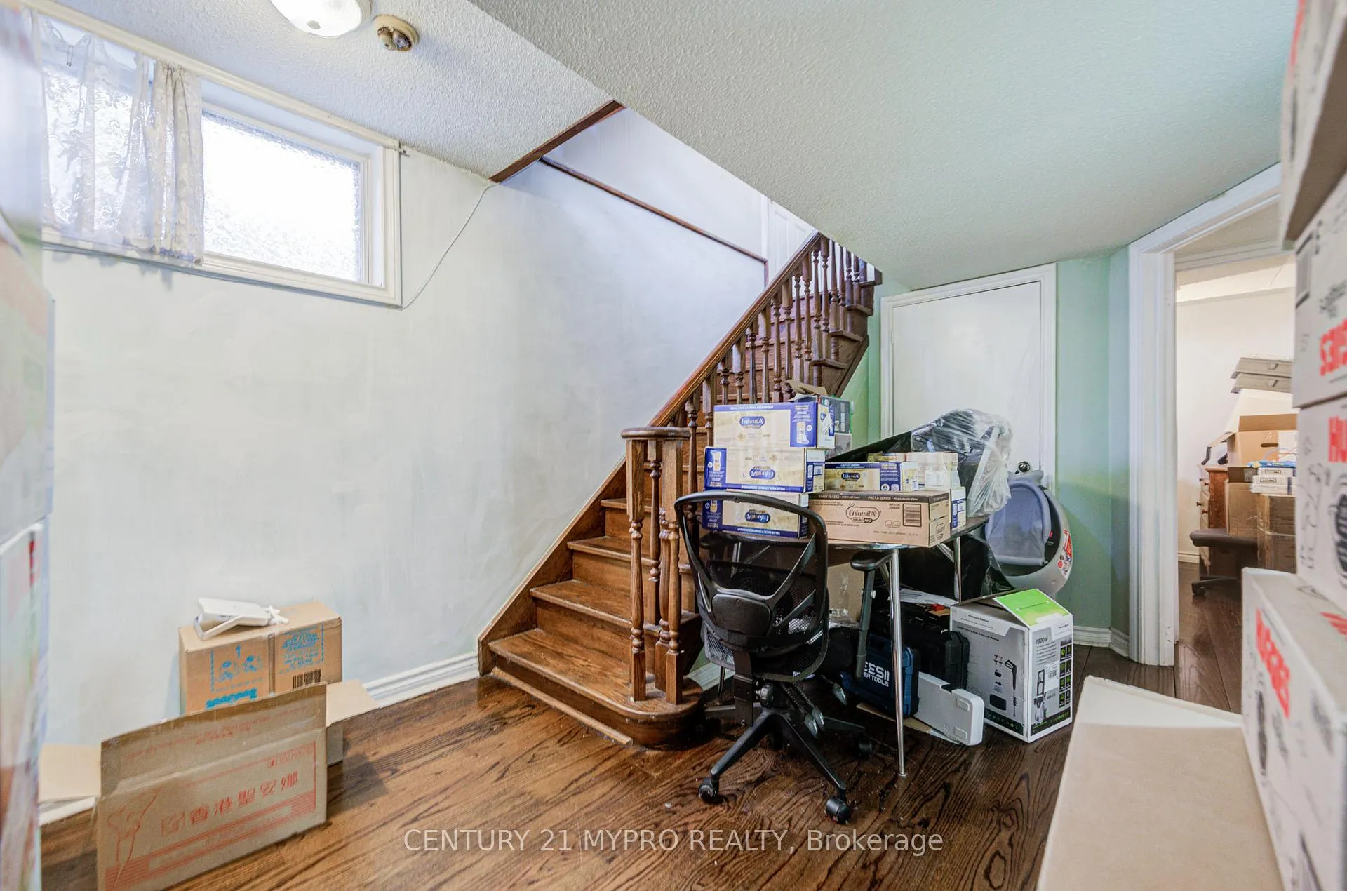 Photo 39 of 211 Bellwoods Avenue, Toronto, Trinity-Bellwoods — HOMEH