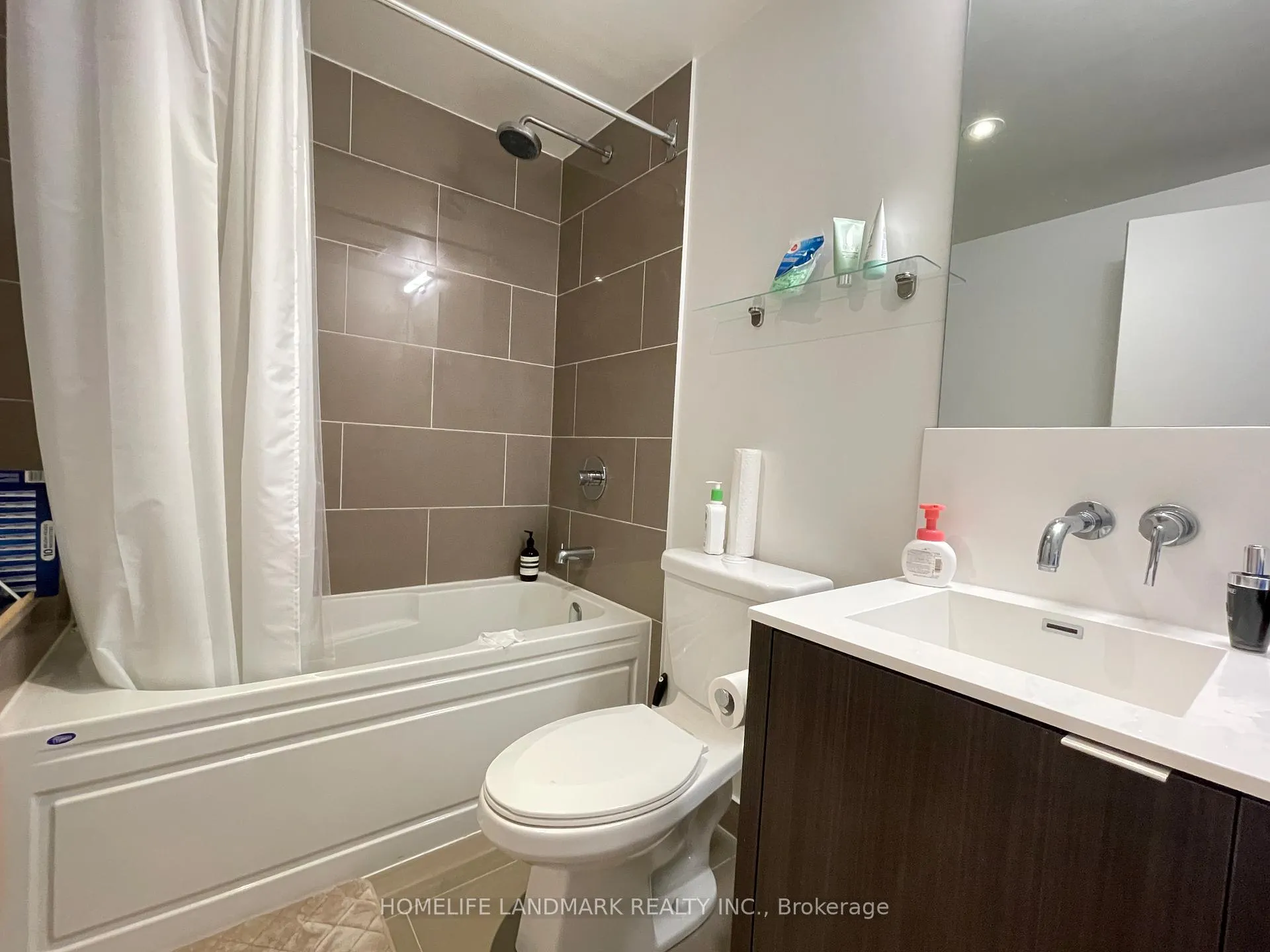Photo 7 of Unit 4308, 88 Harbour Street, Toronto, Waterfront Communities — HOMEH