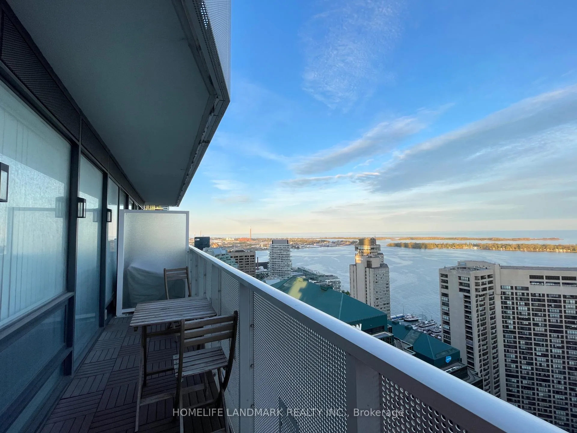 Photo 9 of Unit 4308, 88 Harbour Street, Toronto, Waterfront Communities — HOMEH