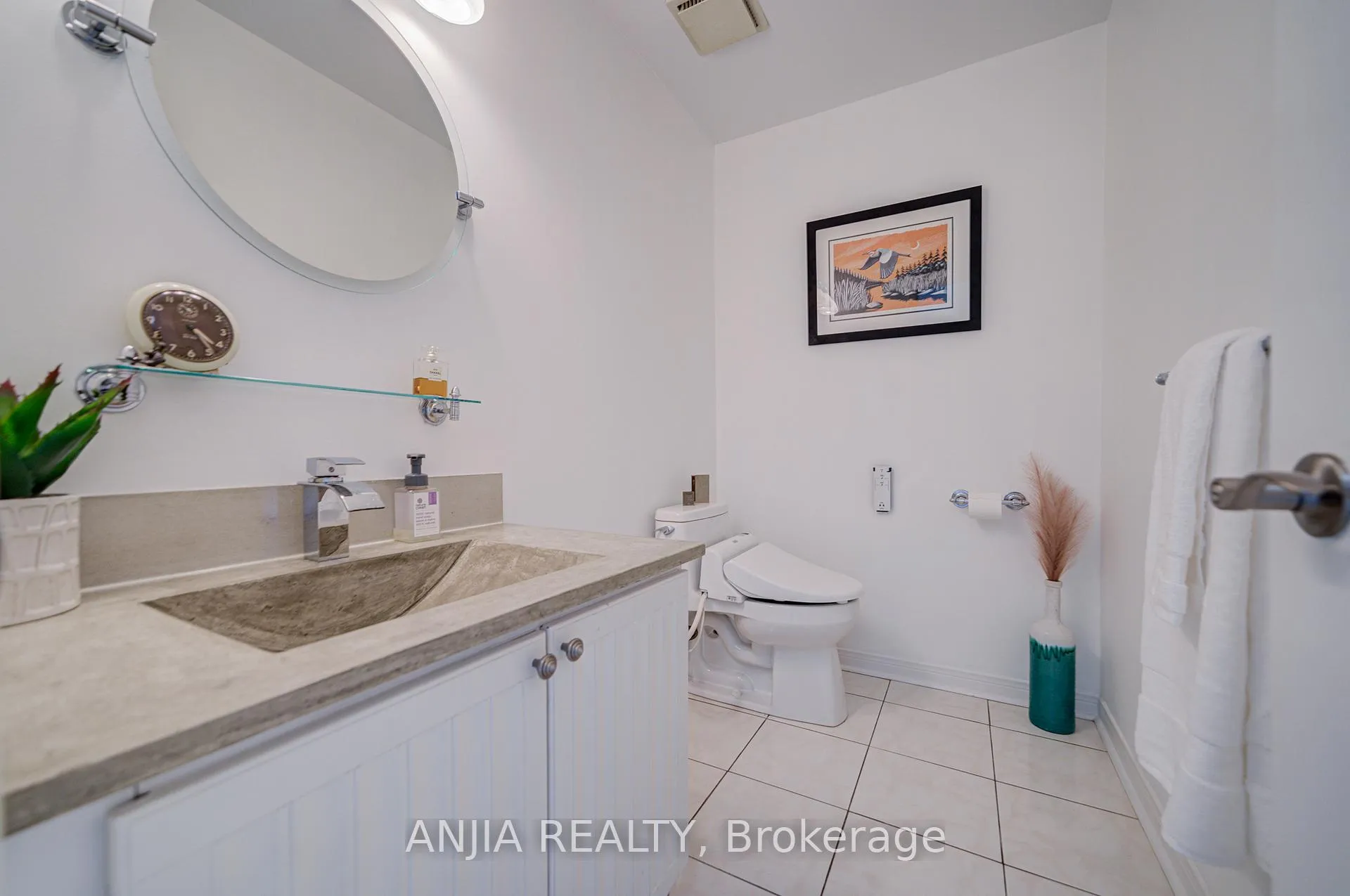 Photo 14 of 182 Carlton Road, Markham, Unionville — HOMEH