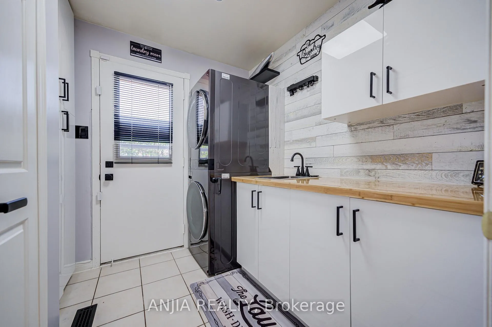 Photo 15 of 182 Carlton Road, Markham, Unionville — HOMEH