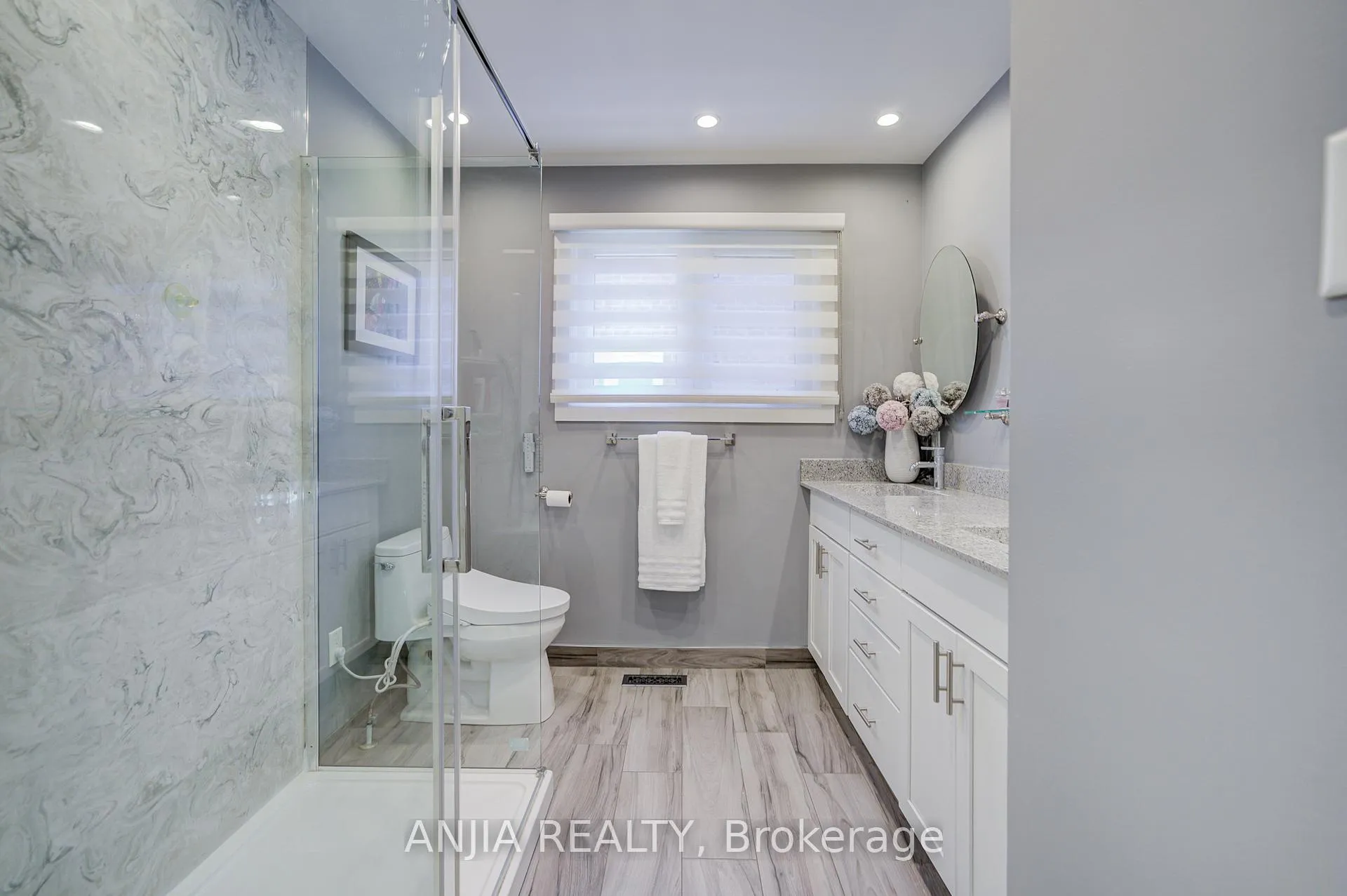 Photo 33 of 182 Carlton Road, Markham, Unionville — HOMEH