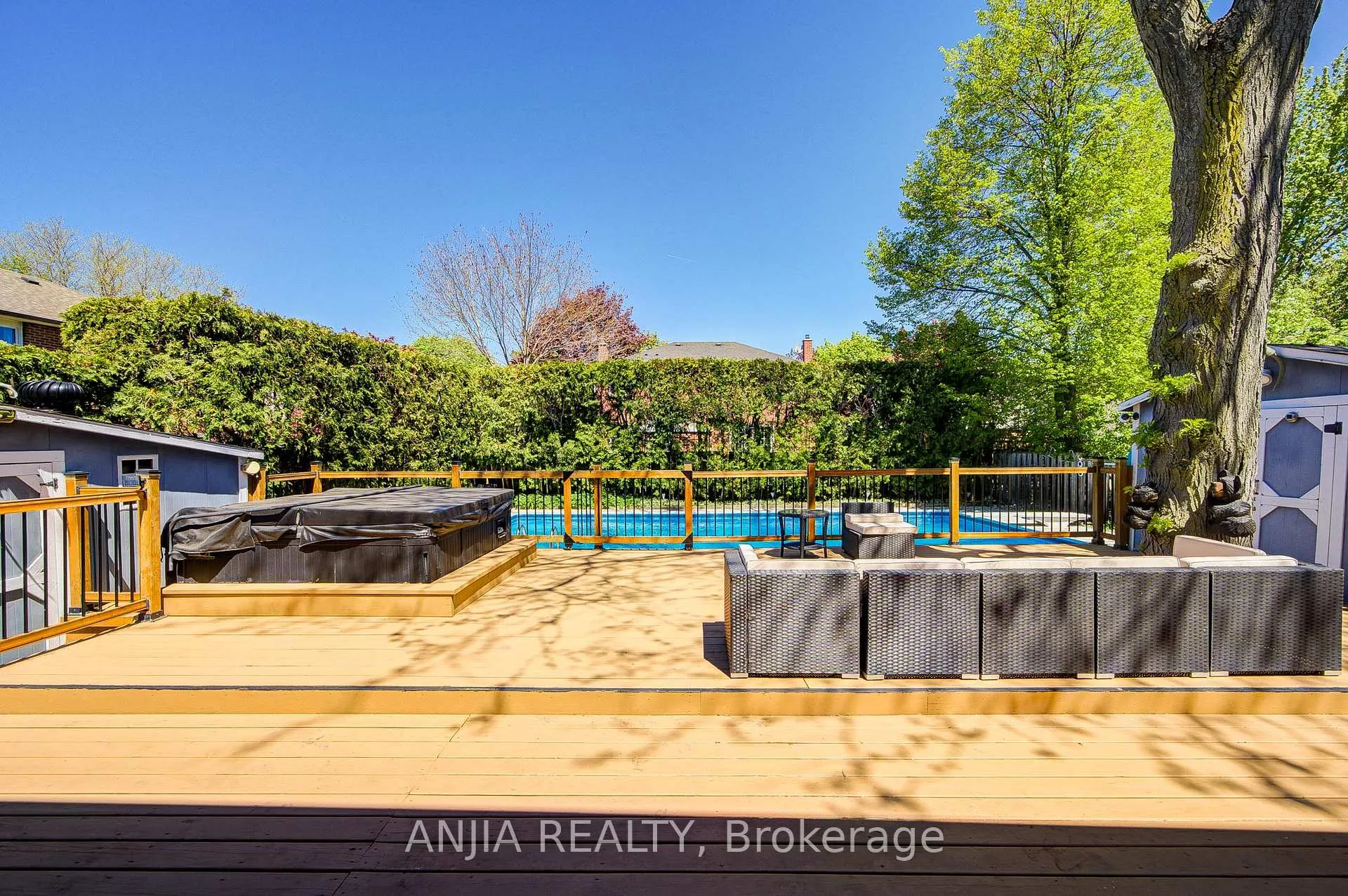 Photo 39 of 182 Carlton Road, Markham, Unionville — HOMEH