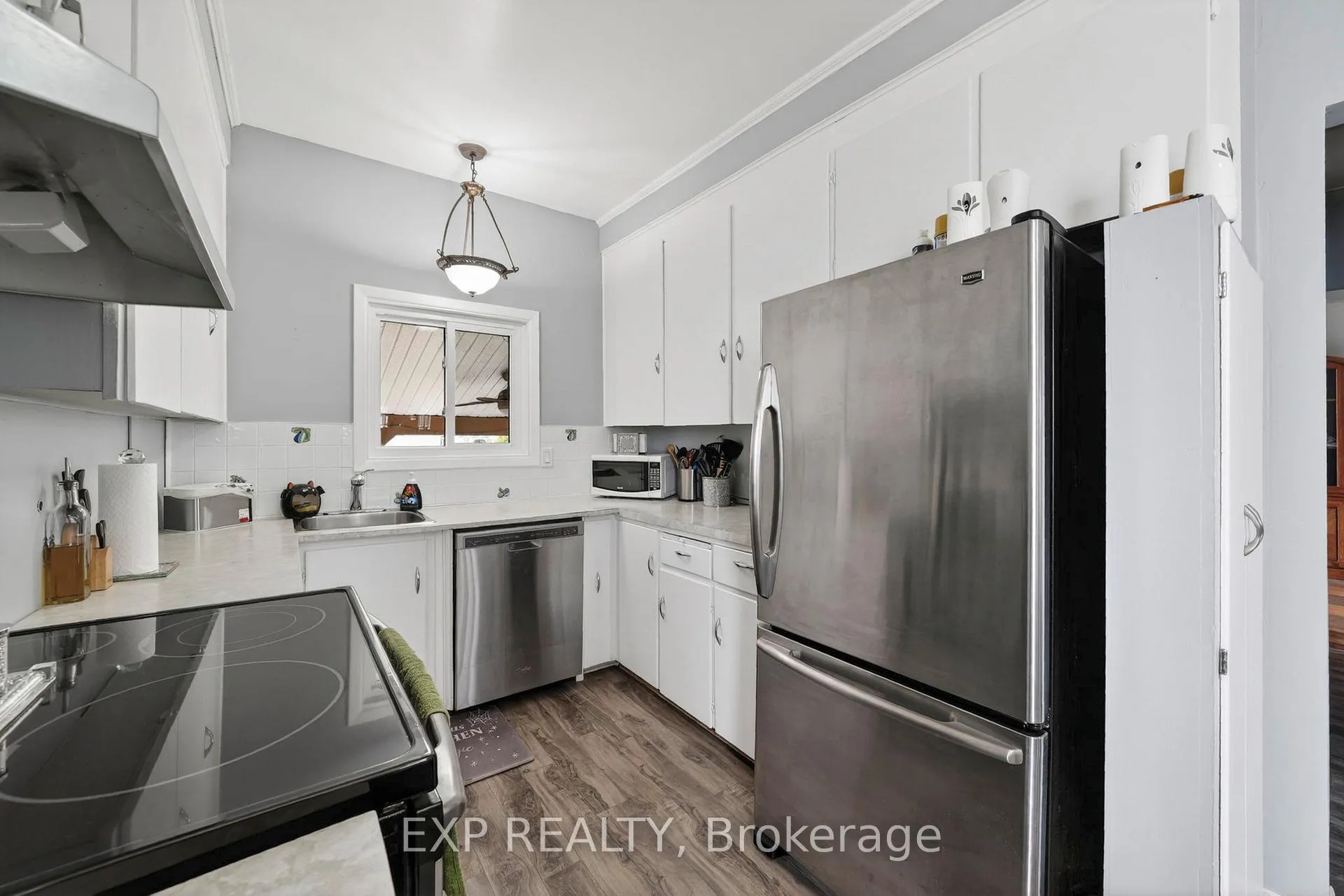 Photo 8 of 1301 Second Street E, Cornwall — HOMEH