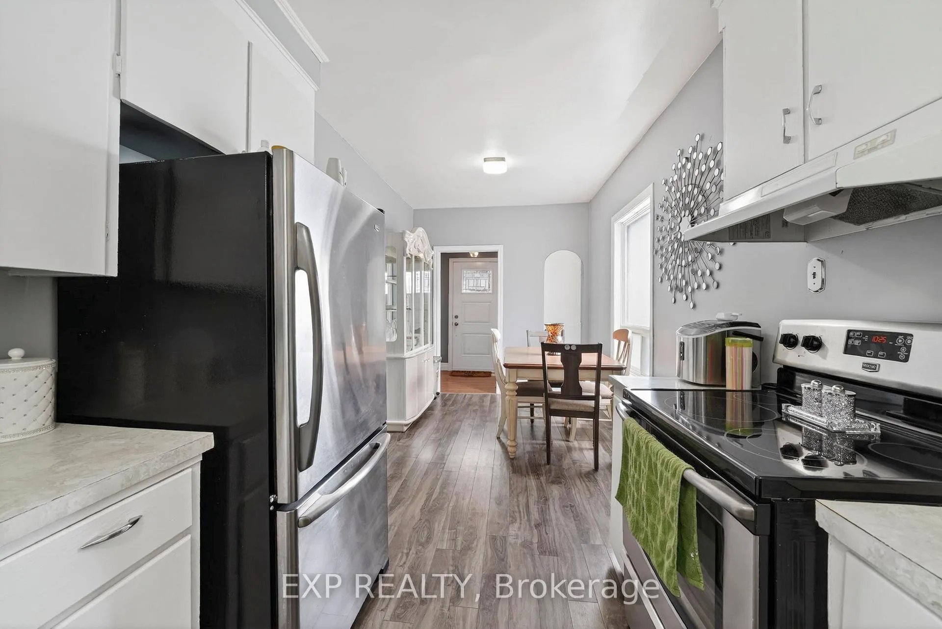 Photo 9 of 1301 Second Street E, Cornwall — HOMEH