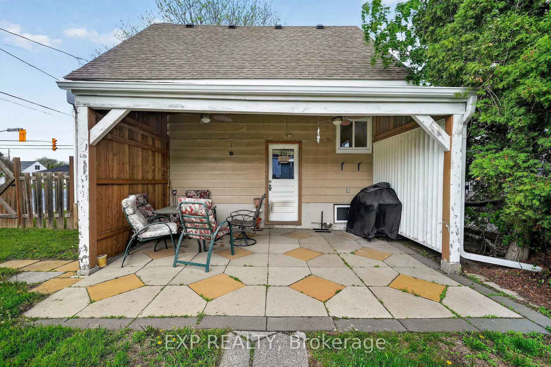 Photo 29 of 1301 Second Street E, Cornwall — HOMEH