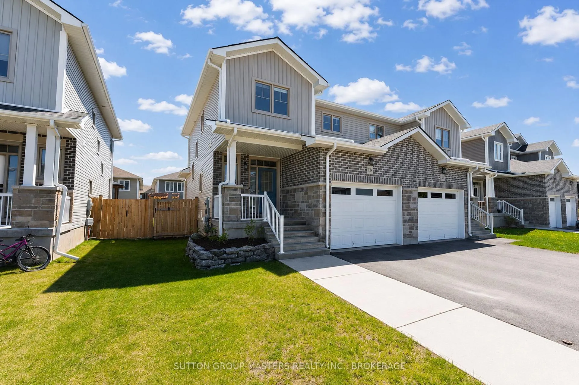 Photo 2 of 124 Hazlett Street, Loyalist, Amherstview — HOMEH