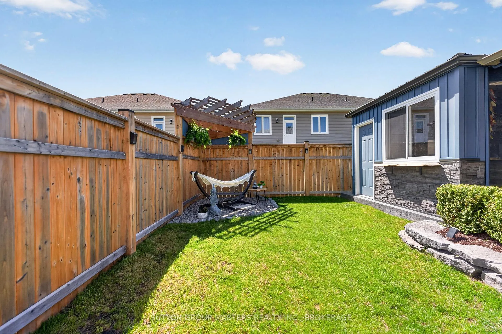 Photo 16 of 124 Hazlett Street, Loyalist, Amherstview — HOMEH