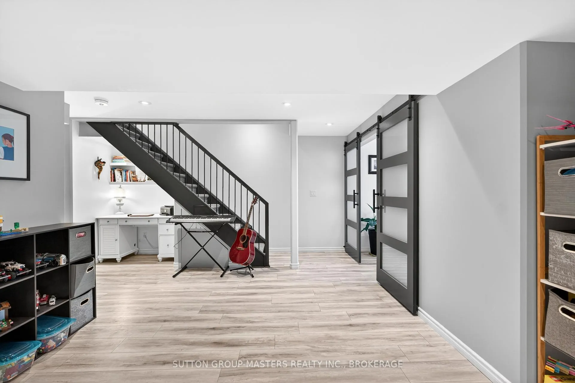 Photo 44 of 124 Hazlett Street, Loyalist, Amherstview — HOMEH