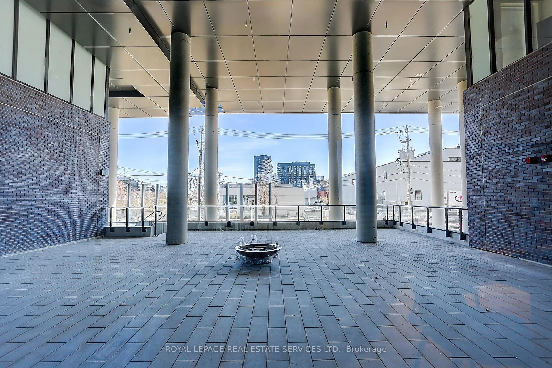 Photo 7 of Unit 3304, 5 Defries Street, Toronto, Regent Park — HOMEH