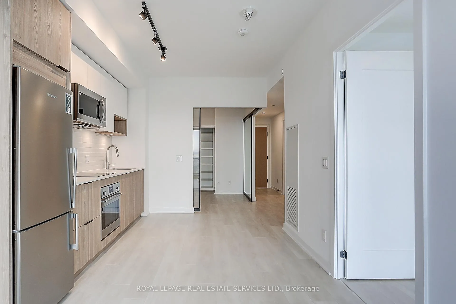 Photo 30 of Unit 3304, 5 Defries Street, Toronto, Regent Park — HOMEH