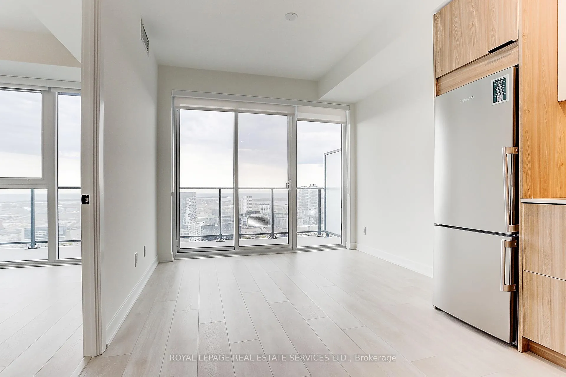 Photo 31 of Unit 3304, 5 Defries Street, Toronto, Regent Park — HOMEH