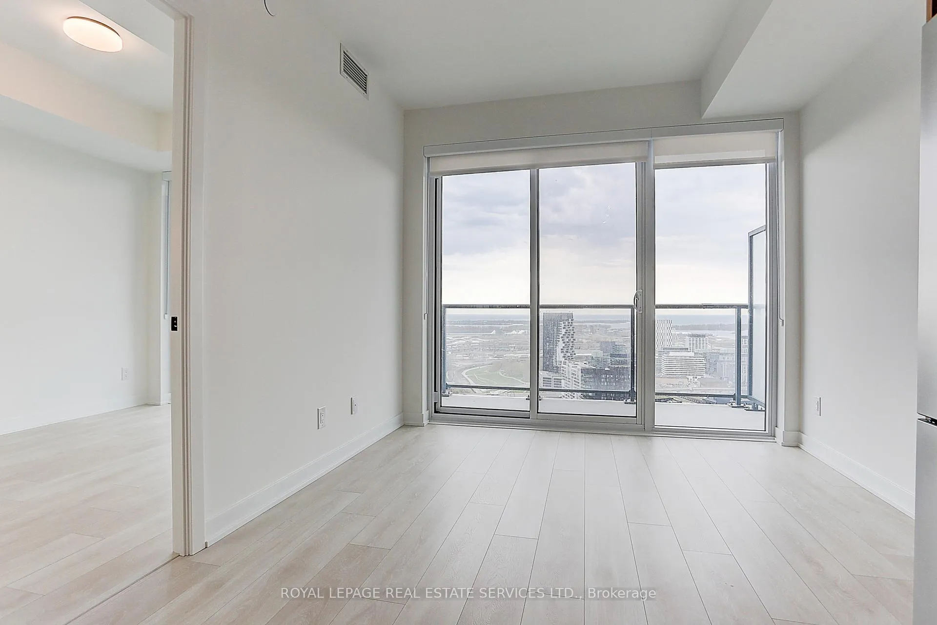 Photo 33 of Unit 3304, 5 Defries Street, Toronto, Regent Park — HOMEH