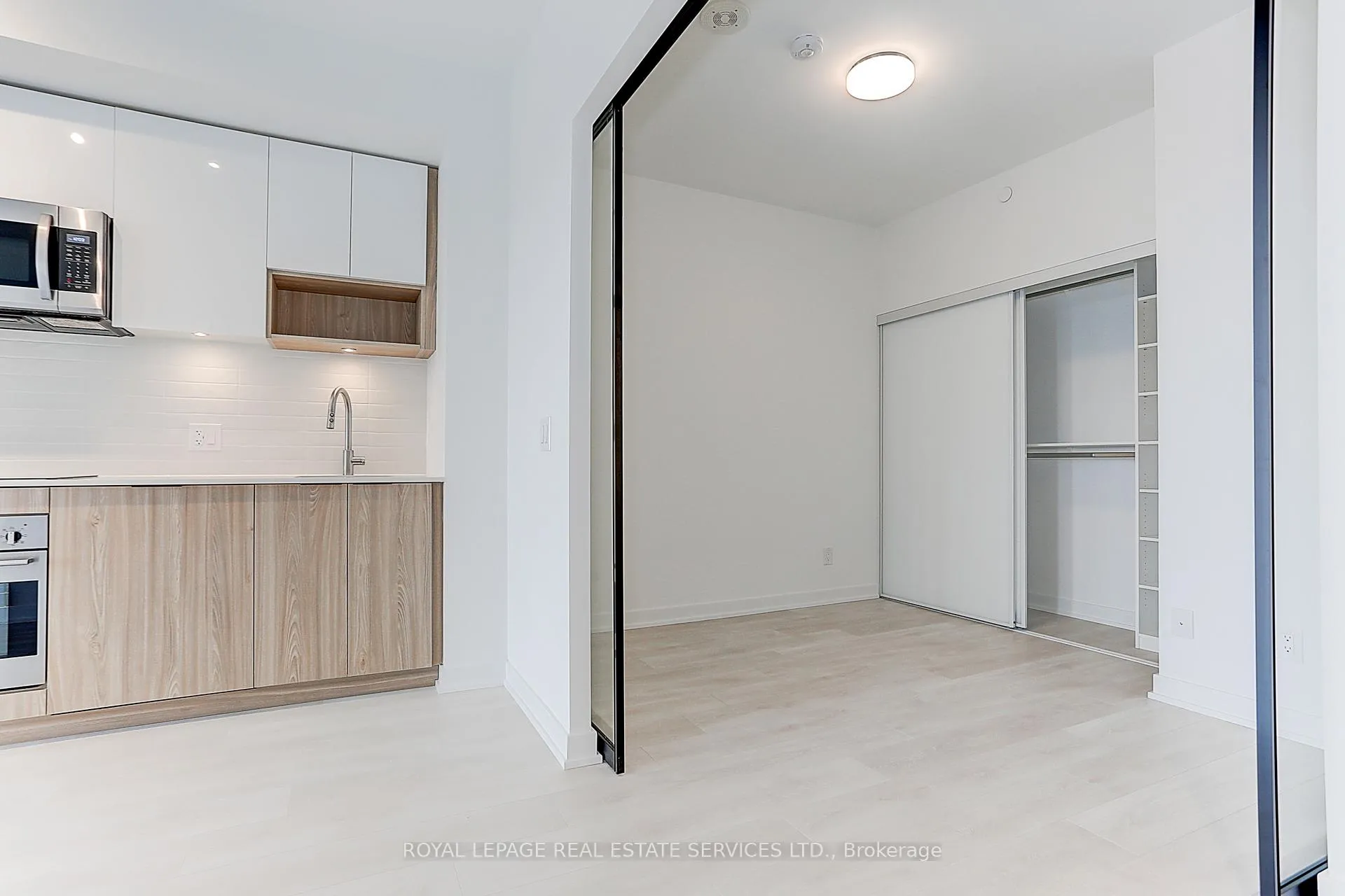 Photo 41 of Unit 3304, 5 Defries Street, Toronto, Regent Park — HOMEH