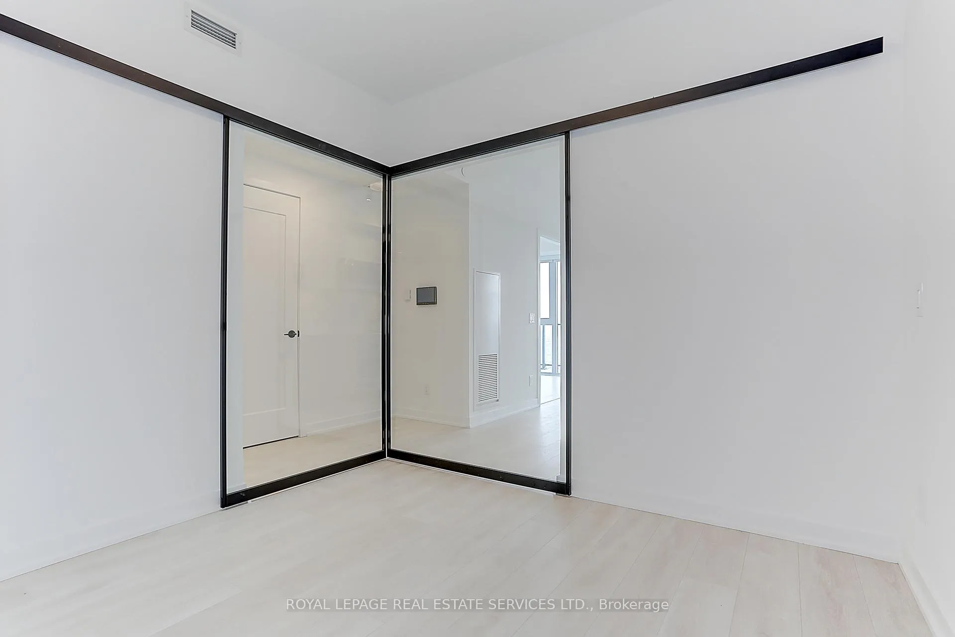 Photo 43 of Unit 3304, 5 Defries Street, Toronto, Regent Park — HOMEH