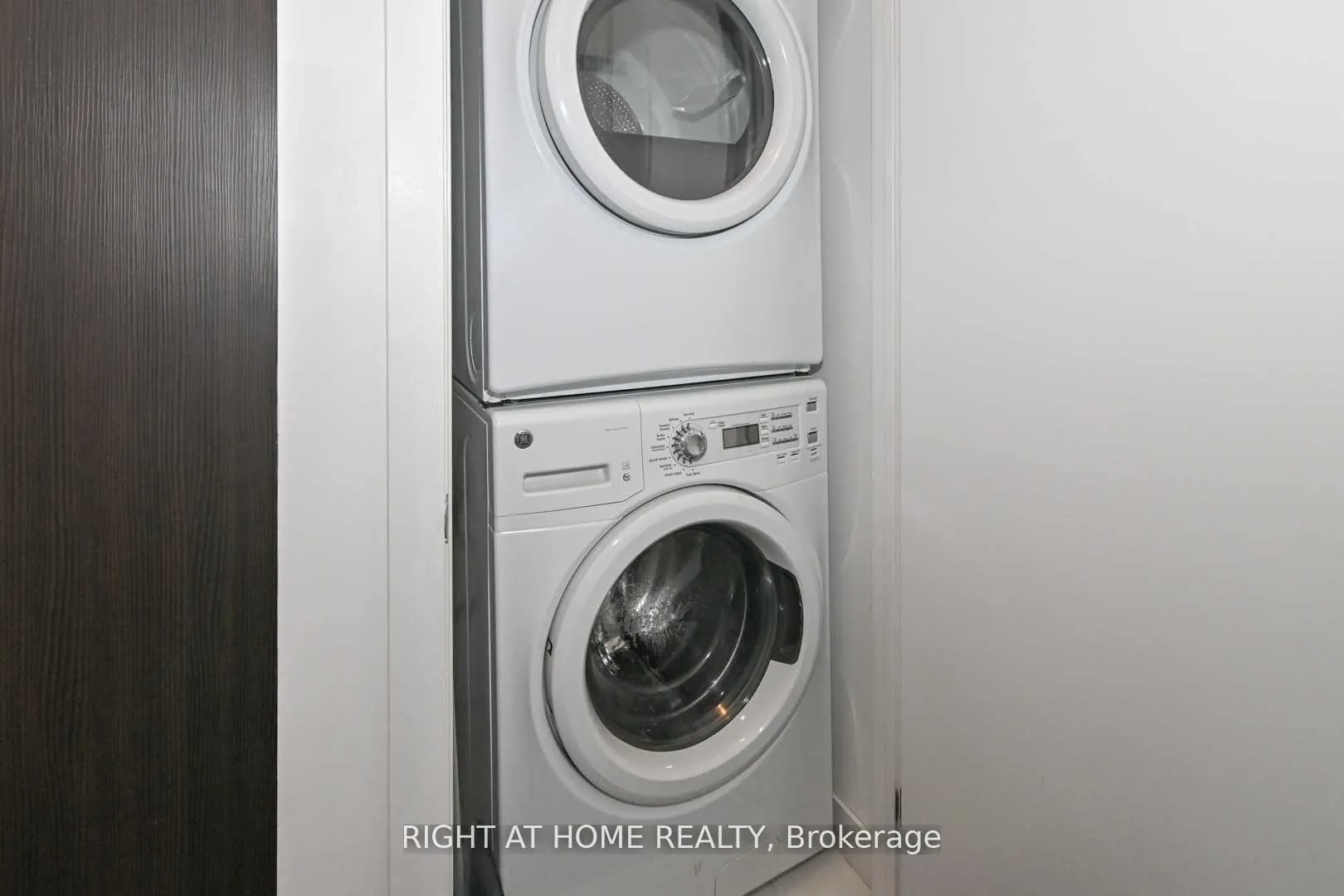 Photo 14 of Unit 314, 10 Park Lawn Road, Etobicoke, Mimico — HOMEH